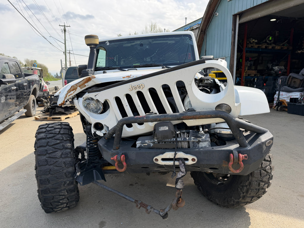 2015 Jeep Wrangler JK Unlimited Sahara 3.6 – J2616
