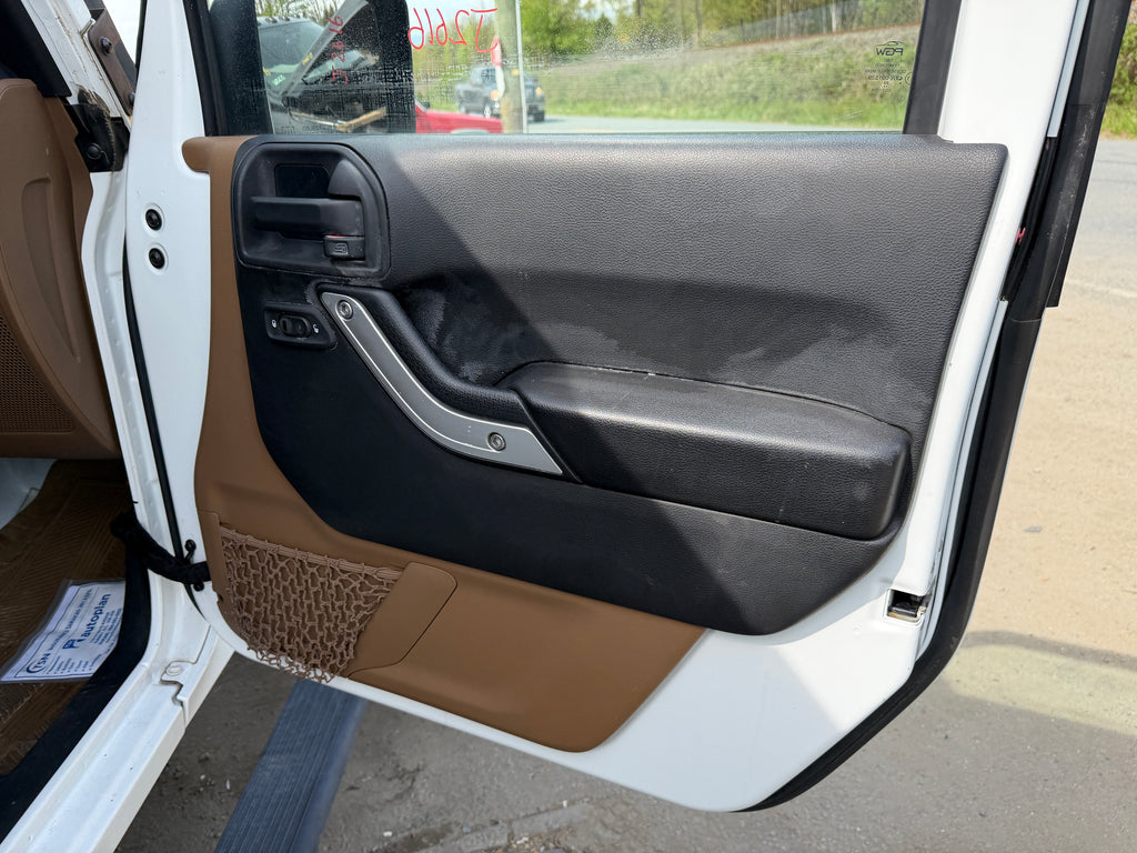 2015 Jeep Wrangler JK Unlimited Sahara 3.6 – J2616