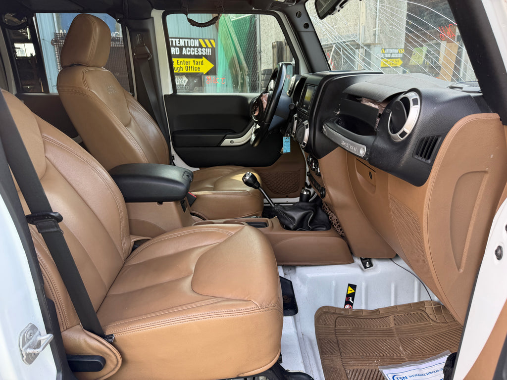 2015 Jeep Wrangler JK Unlimited Sahara 3.6 – J2616
