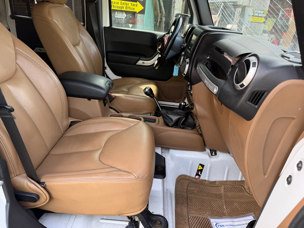 2015 Jeep Wrangler JK Unlimited Sahara 3.6 – J2616