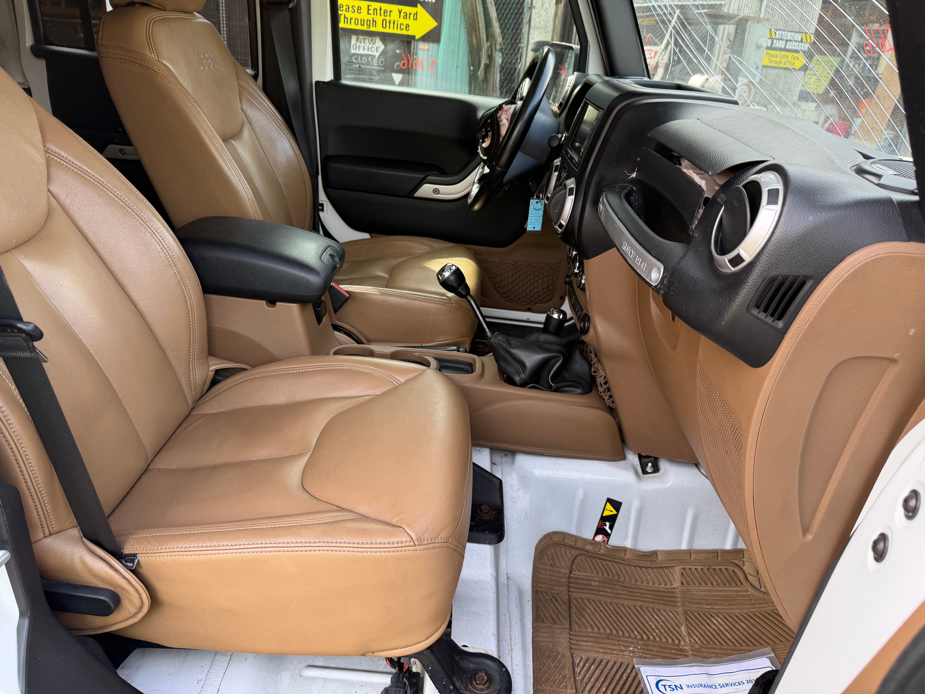 2015 Jeep Wrangler JK Unlimited Sahara 3.6 – J2616