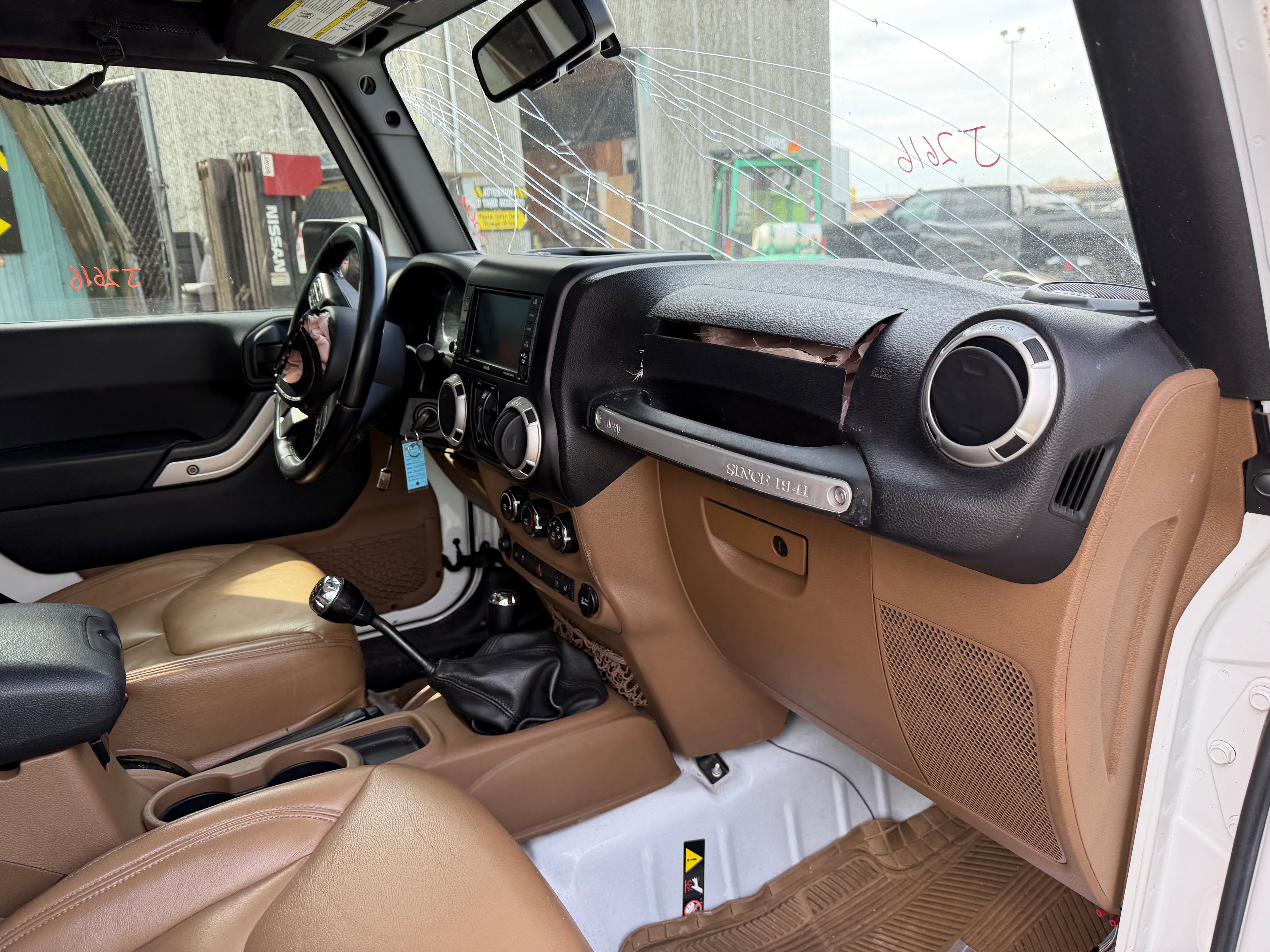 2015 Jeep Wrangler JK Unlimited Sahara 3.6 – J2616