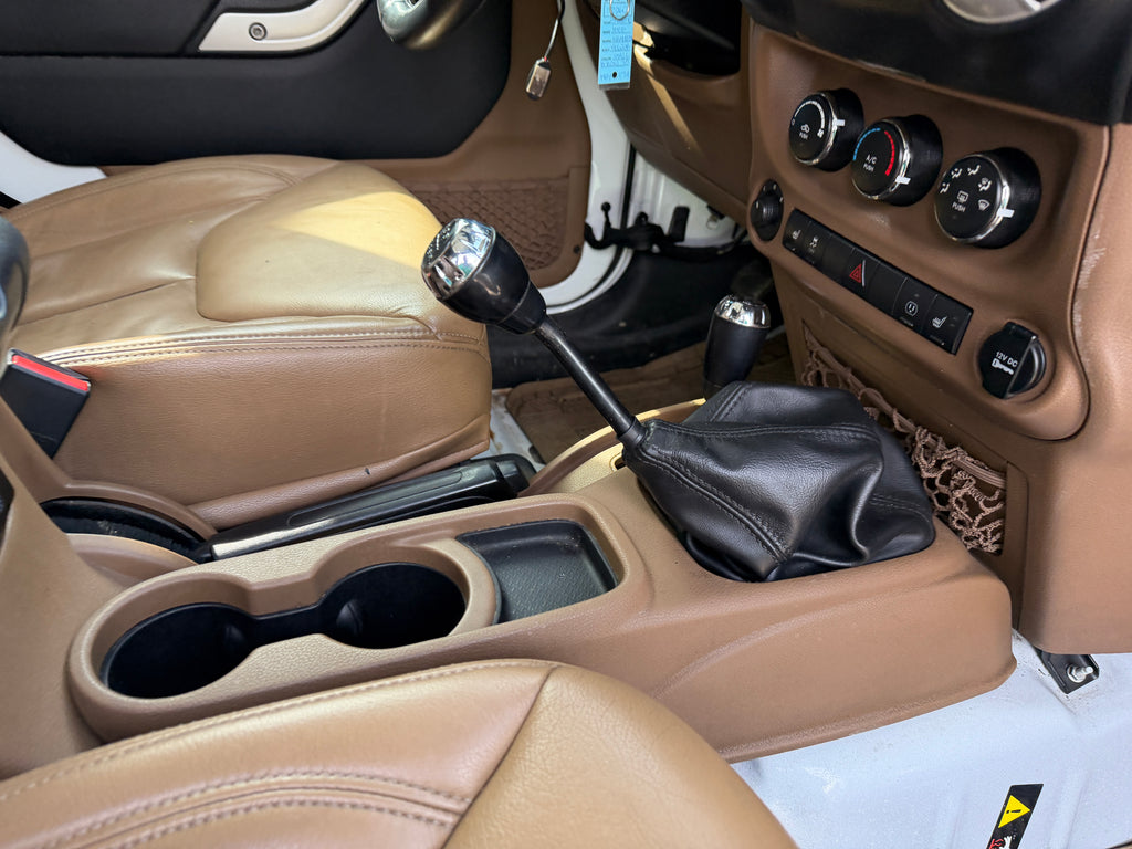 2015 Jeep Wrangler JK Unlimited Sahara 3.6 – J2616