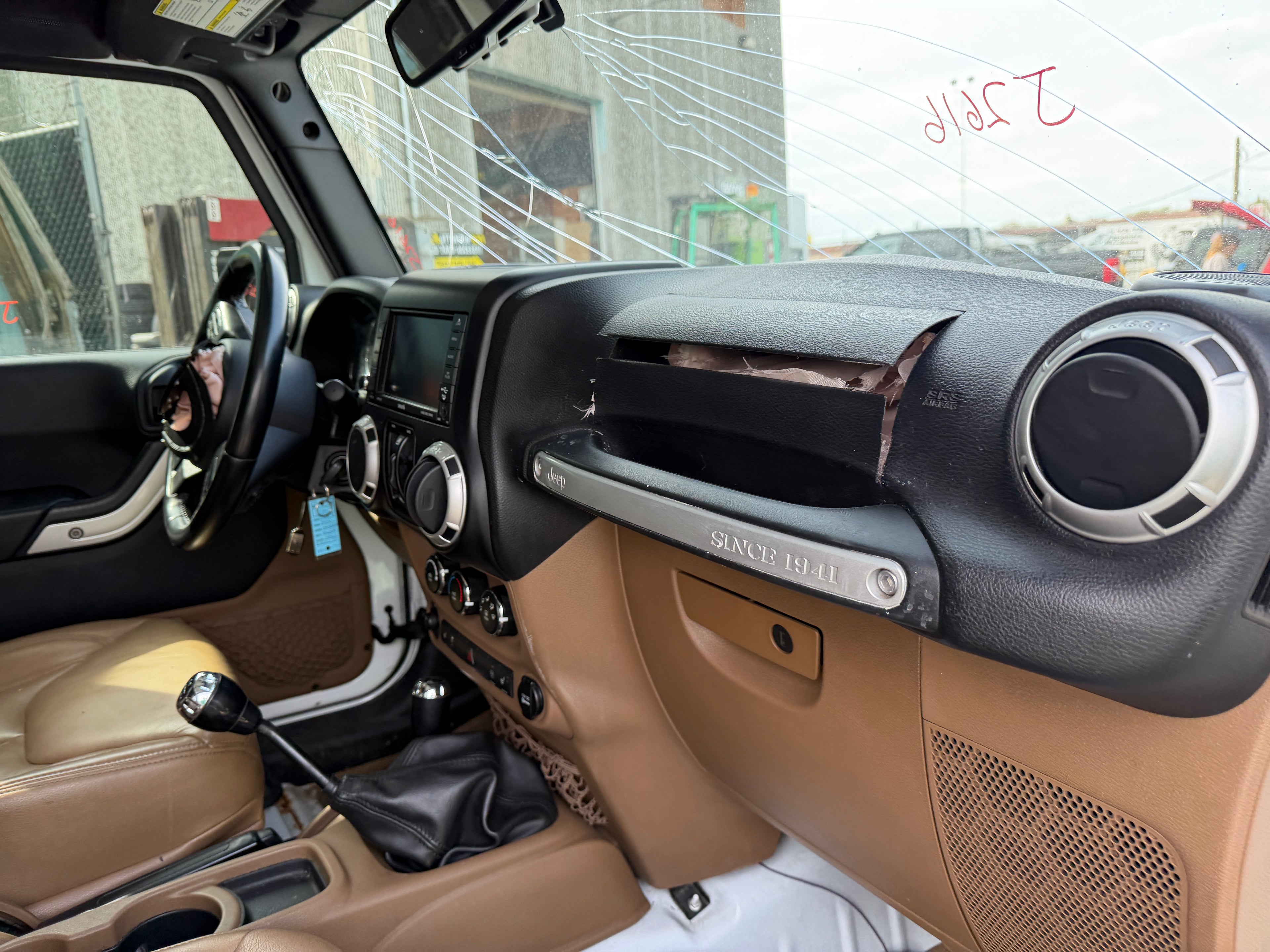 2015 Jeep Wrangler JK Unlimited Sahara 3.6 – J2616