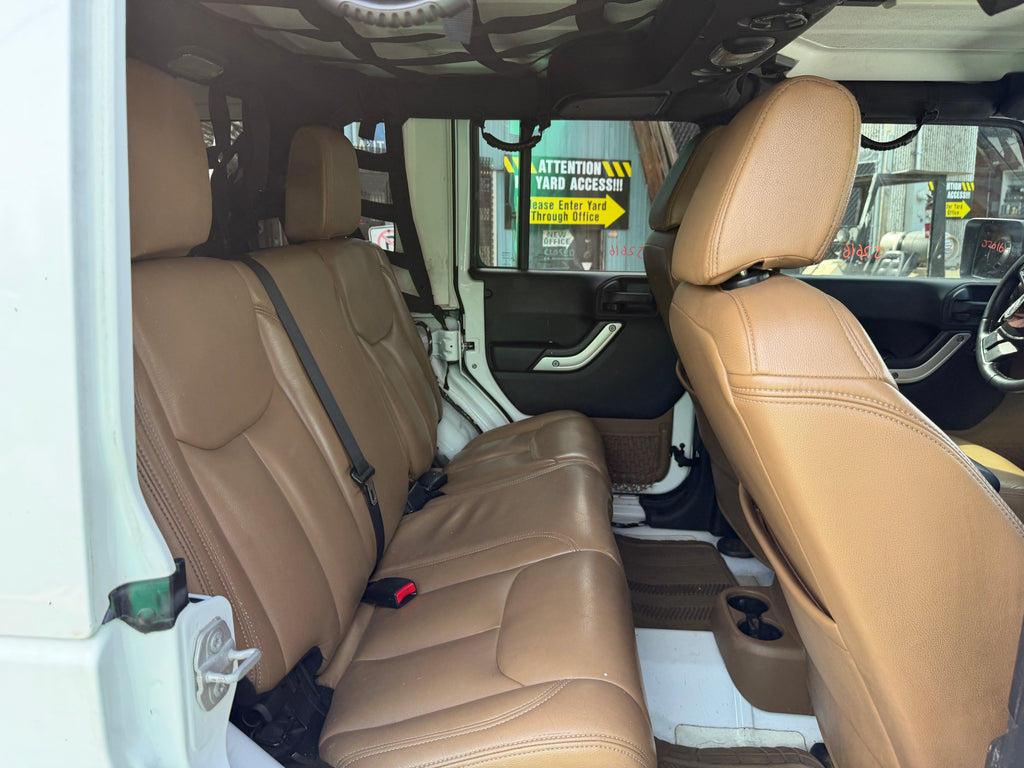 2015 Jeep Wrangler JK Unlimited Sahara 3.6 – J2616