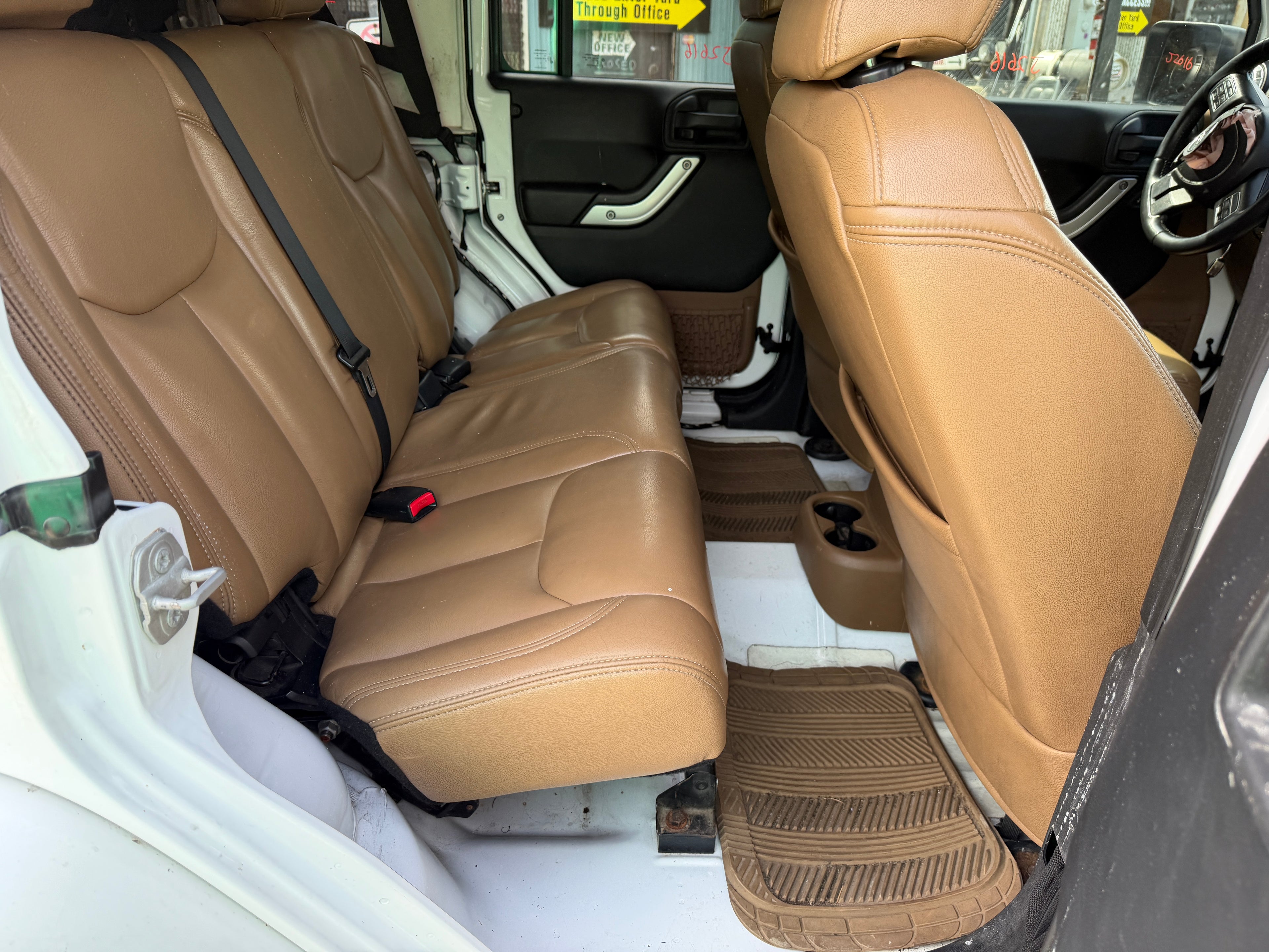 2015 Jeep Wrangler JK Unlimited Sahara 3.6 – J2616