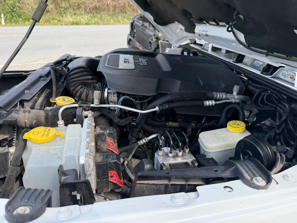 2015 Jeep Wrangler JK Unlimited Sahara 3.6 – J2616