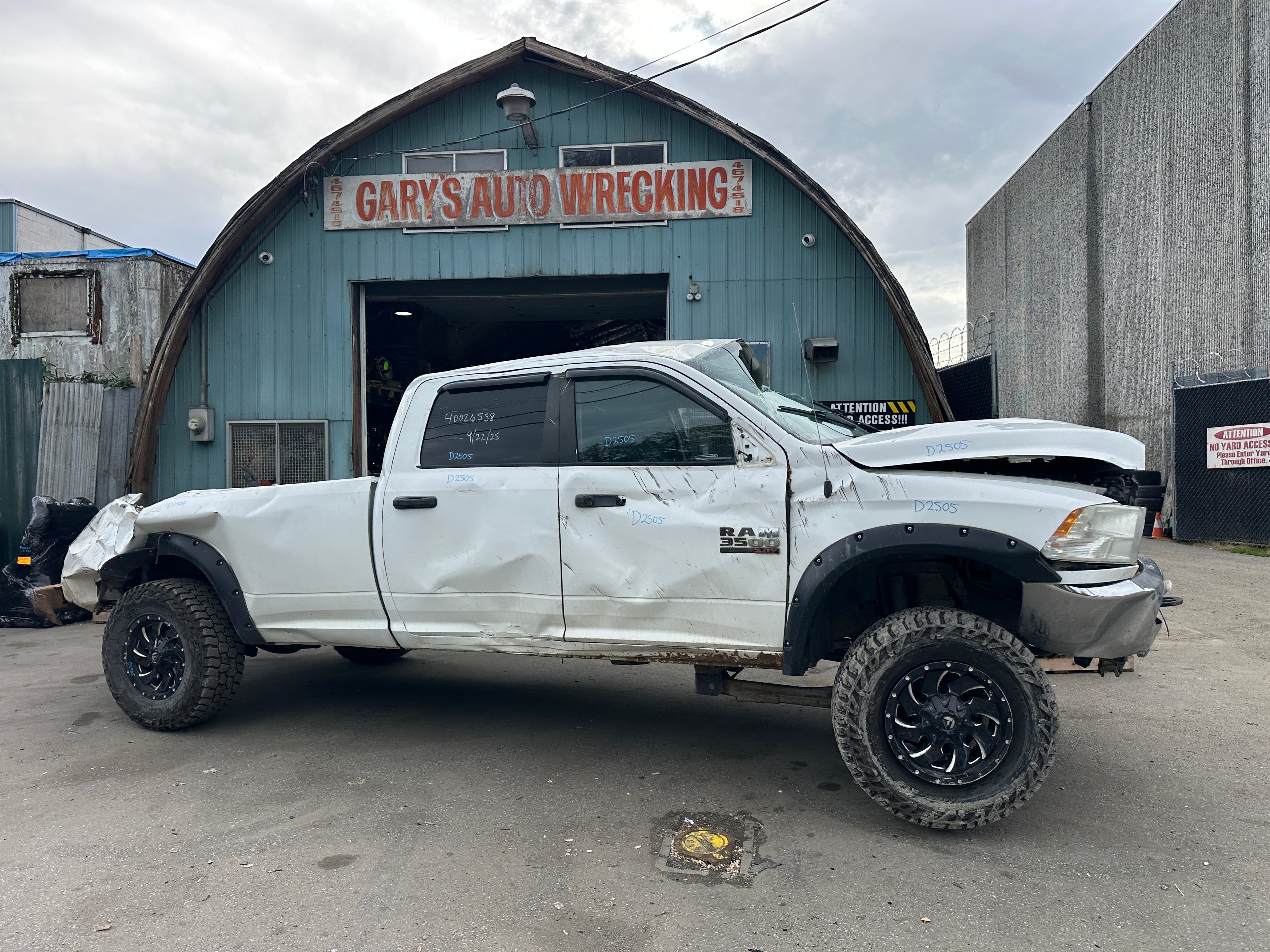 2014 Ram 3500 SLT 6.7 Cummins – D2505