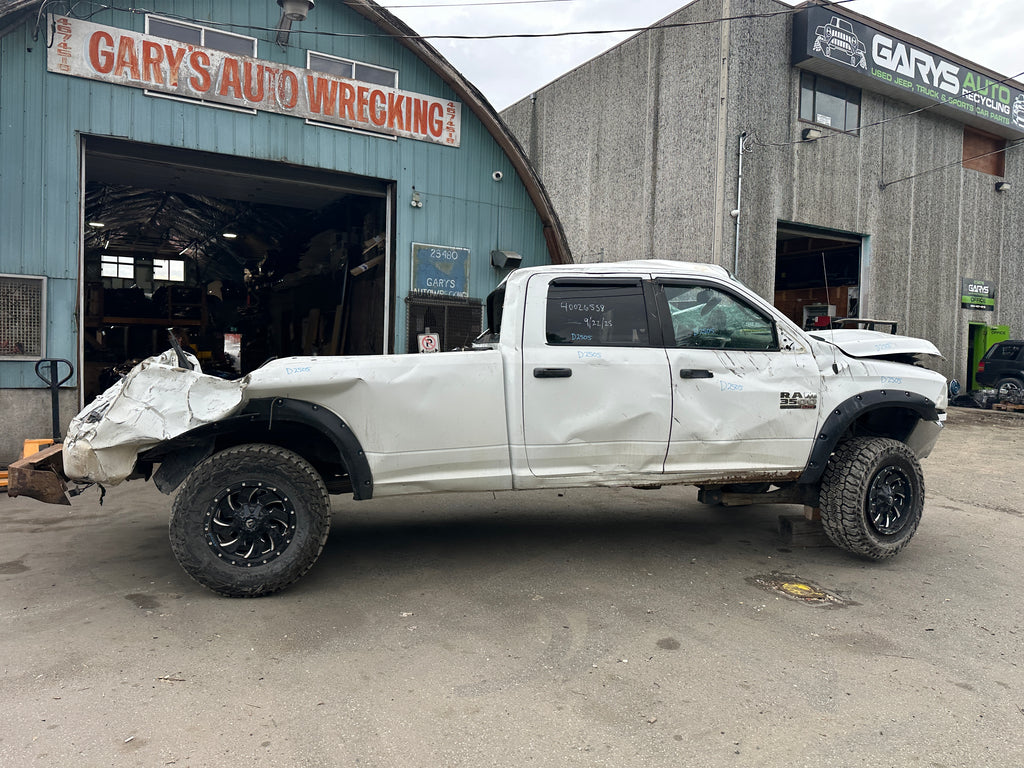 2014 Ram 3500 SLT 6.7 Cummins – D2505