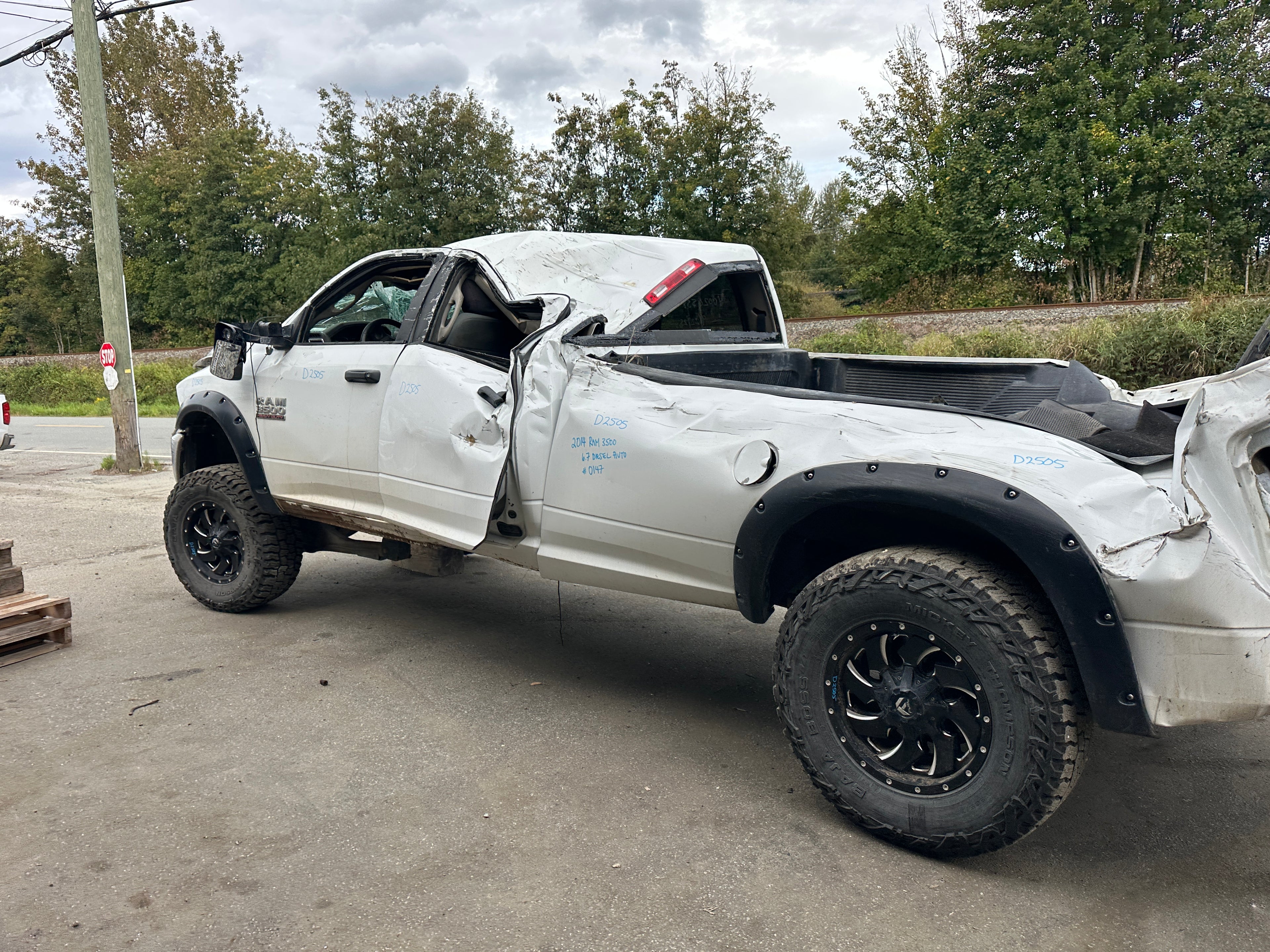 2014 Ram 3500 SLT 6.7 Cummins – D2505