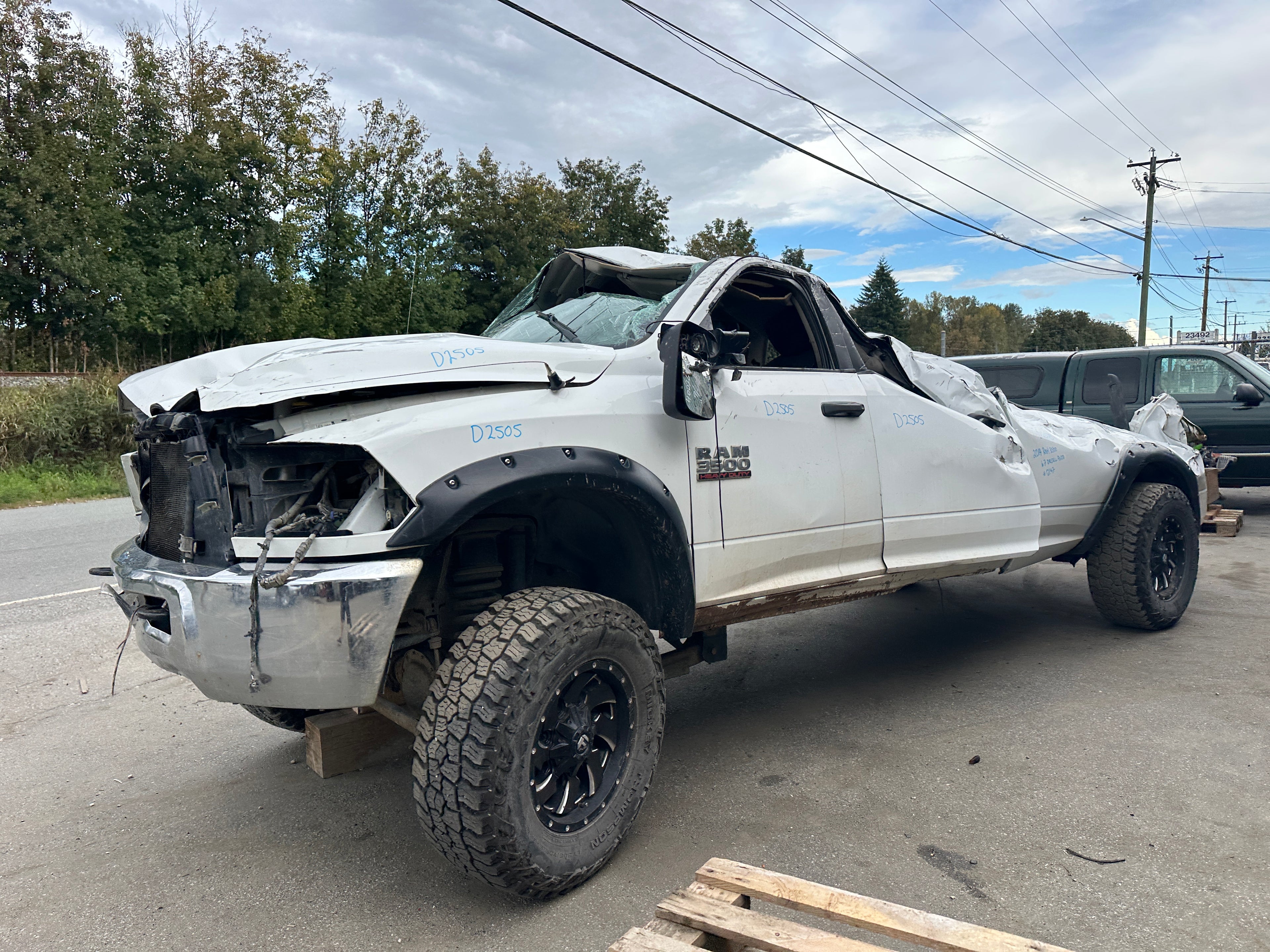 2014 Ram 3500 SLT 6.7 Cummins – D2505