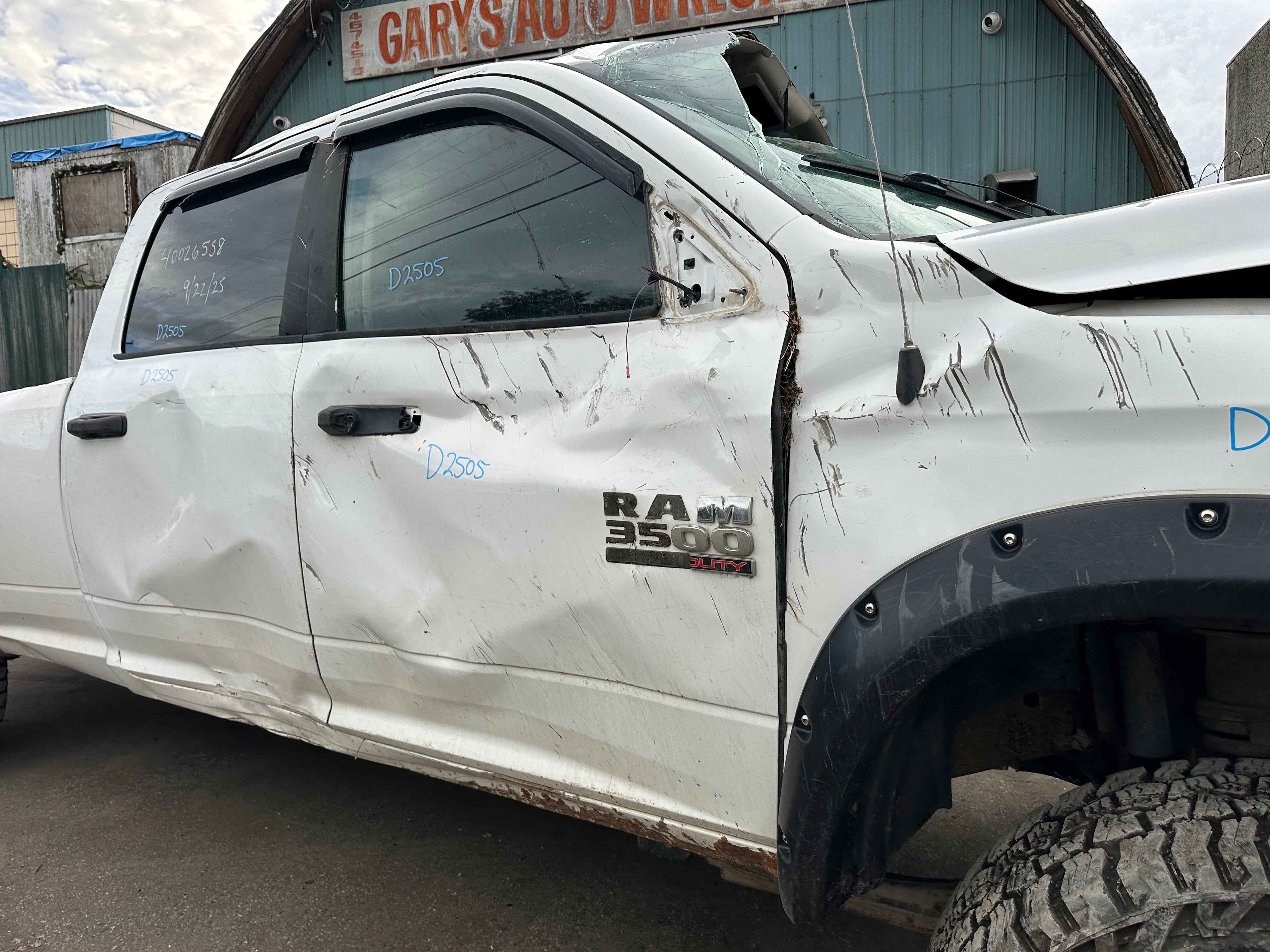 2014 Ram 3500 SLT 6.7 Cummins – D2505