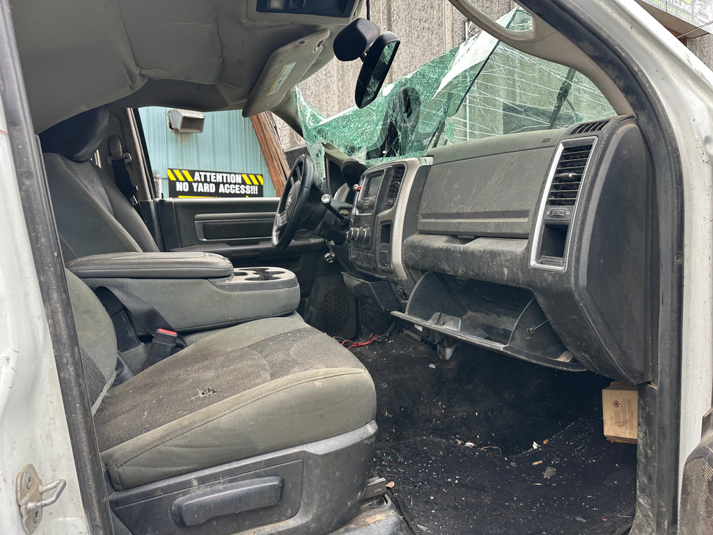 2014 Ram 3500 SLT 6.7 Cummins – D2505