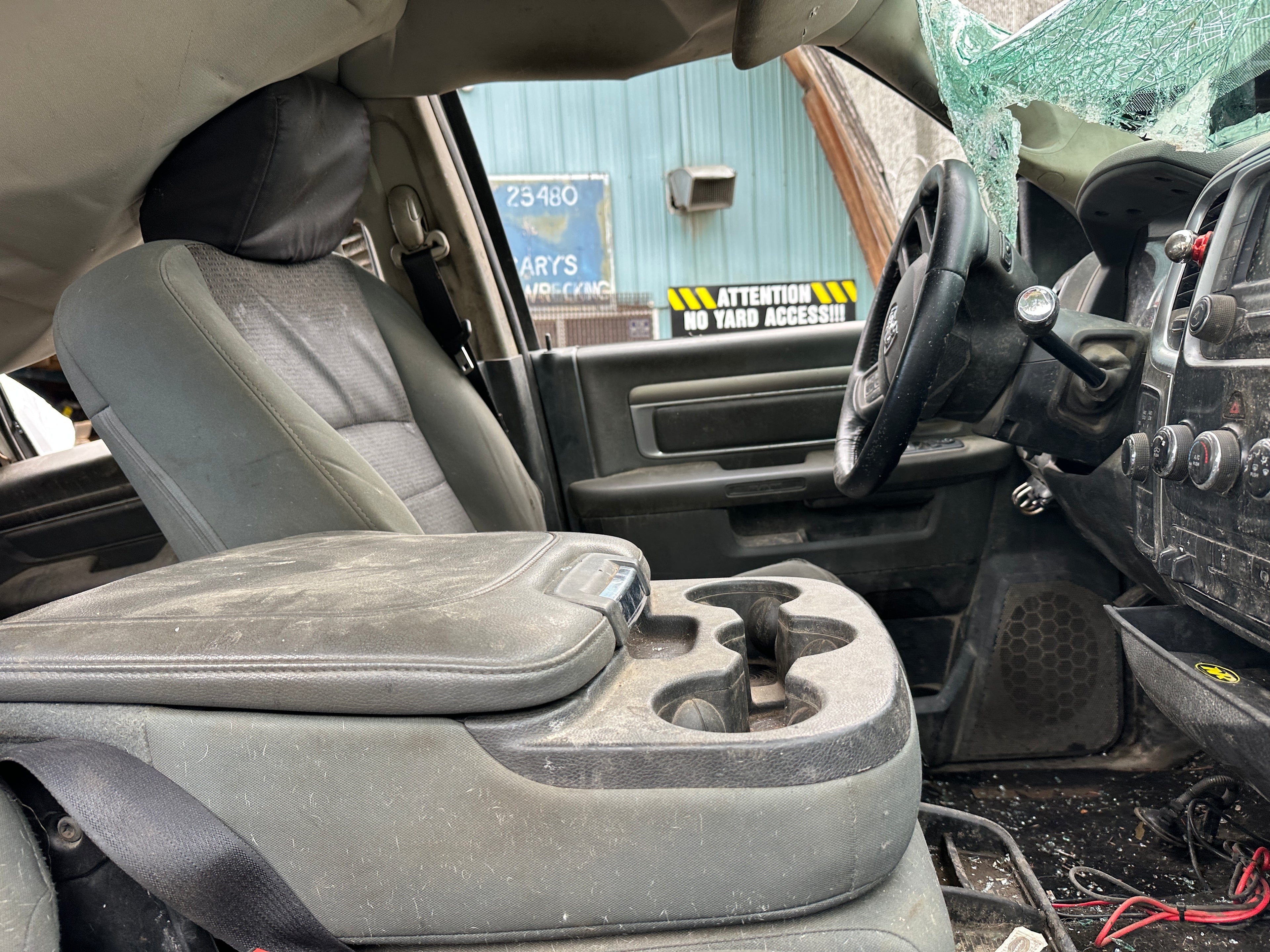 2014 Ram 3500 SLT 6.7 Cummins – D2505