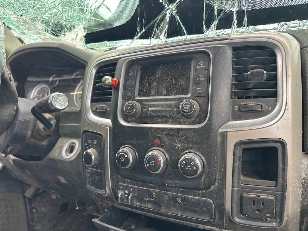 2014 Ram 3500 SLT 6.7 Cummins – D2505