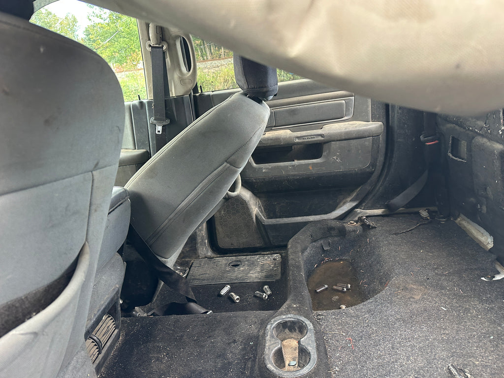 2014 Ram 3500 SLT 6.7 Cummins – D2505