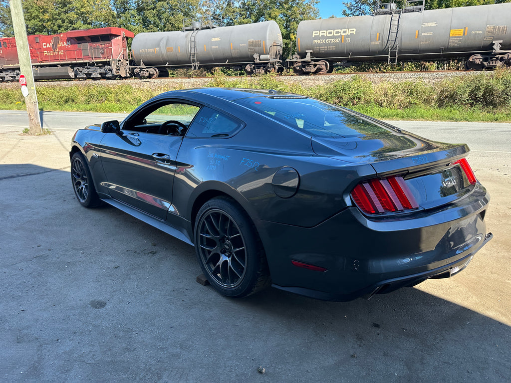 2016 Ford Mustang GT 5.0 – F2512