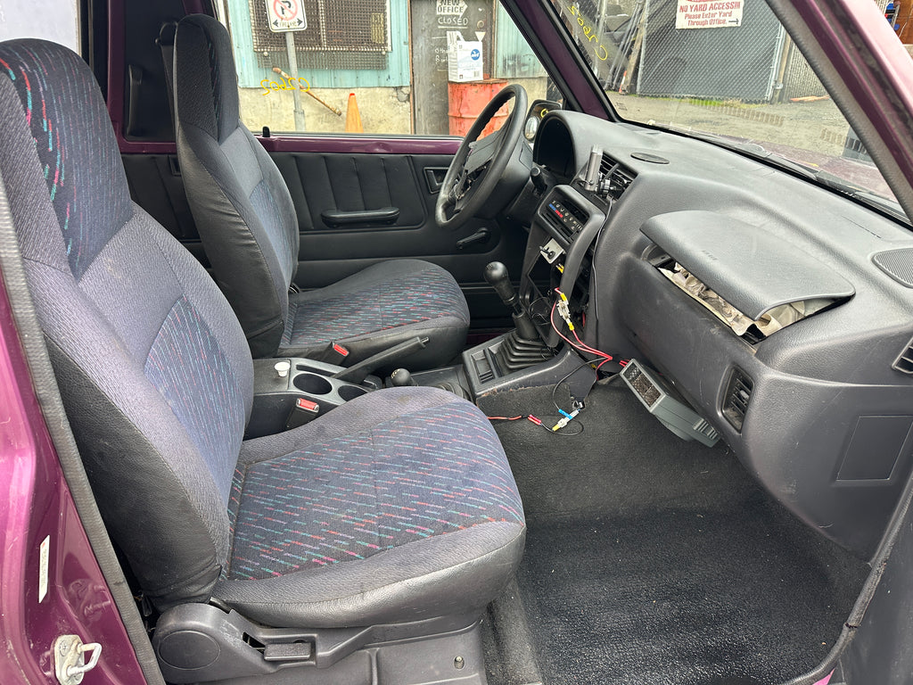 1997 Geo Tracker 1.6 – C2602