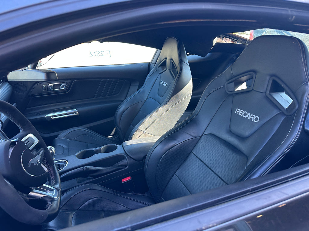 2016 Ford Mustang GT 5.0 – F2512