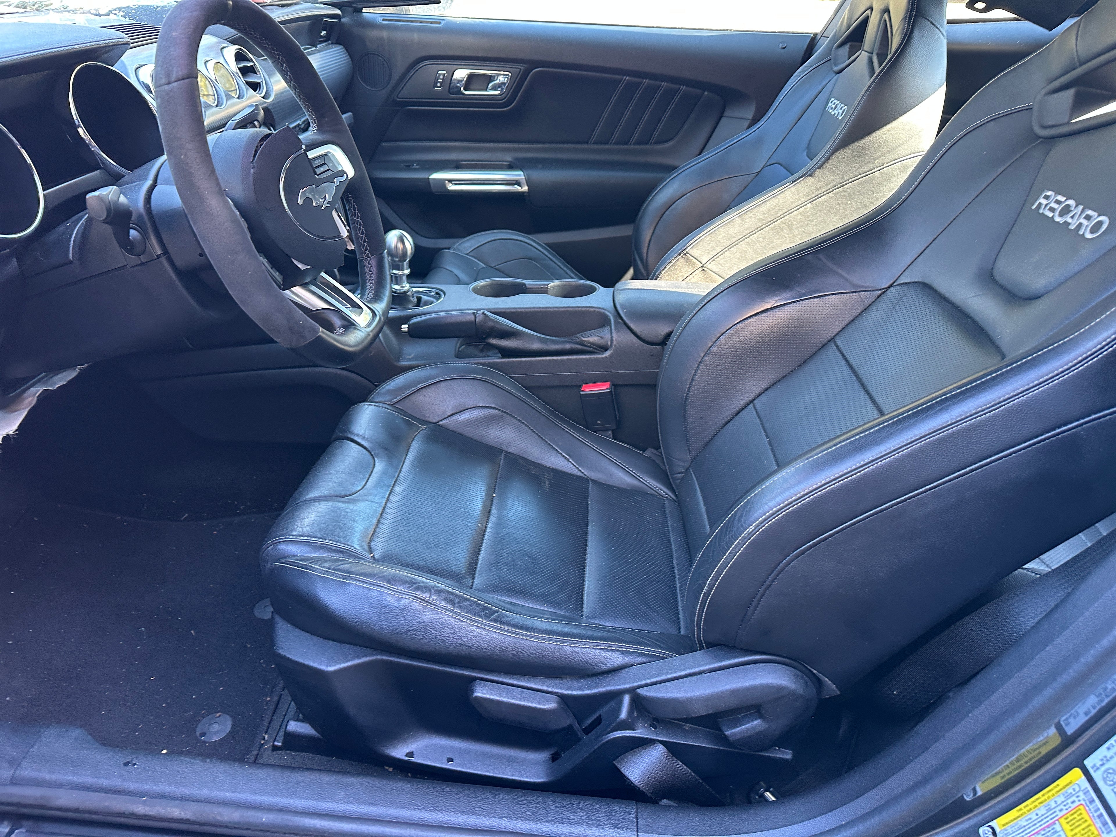 2016 Ford Mustang GT 5.0 – F2512