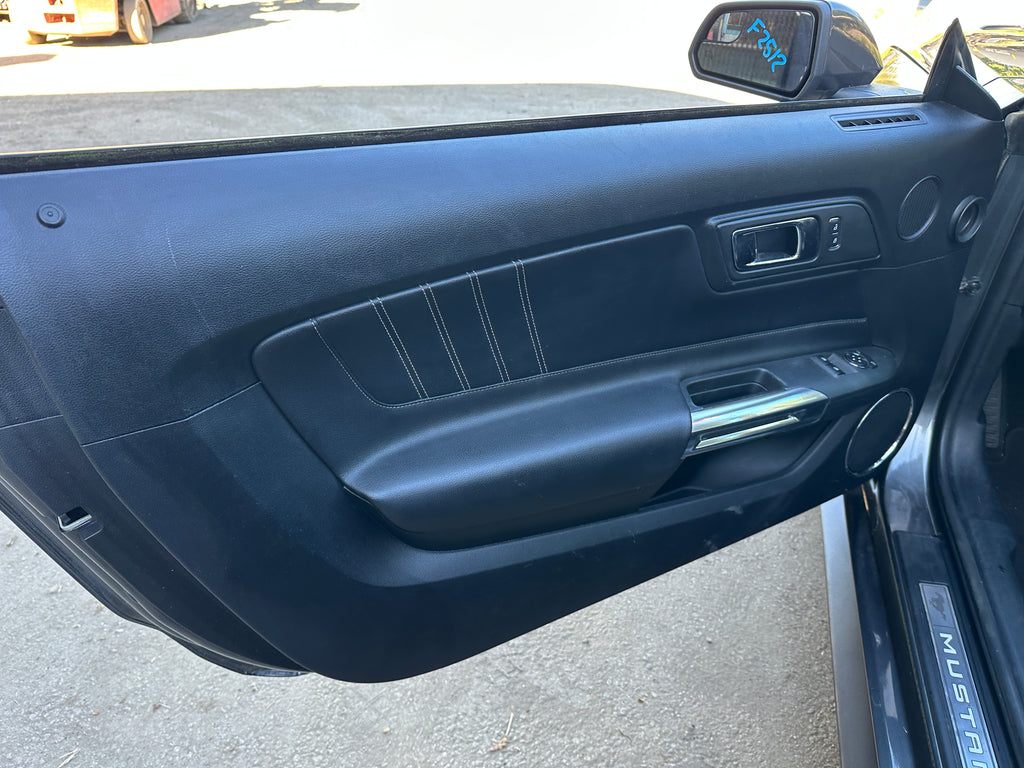 2016 Ford Mustang GT 5.0 – F2512