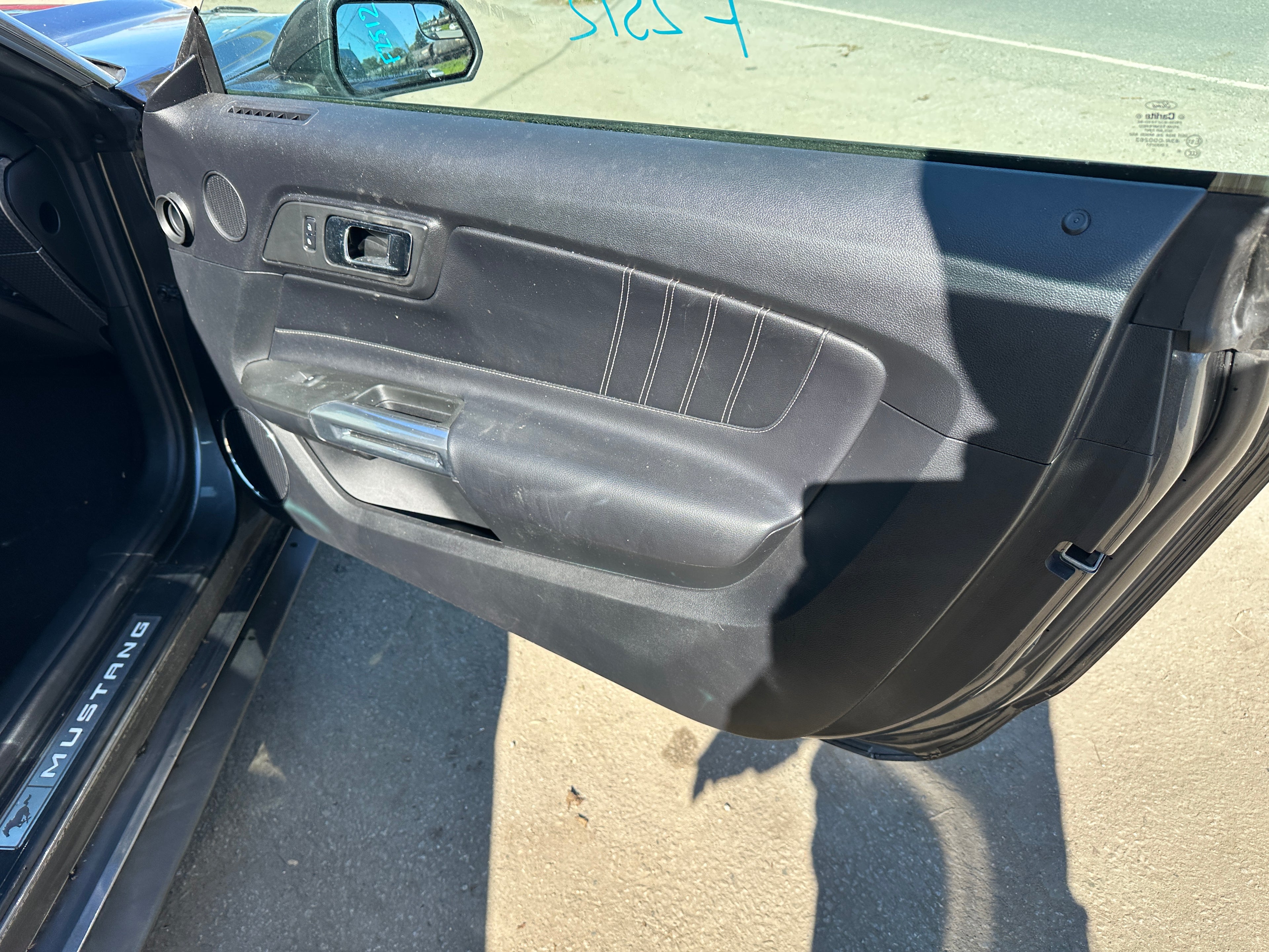 2016 Ford Mustang GT 5.0 – F2512