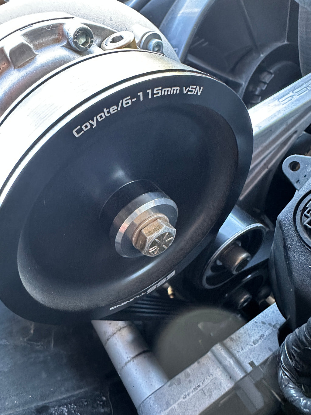 2016 Ford Mustang GT 5.0 – F2512