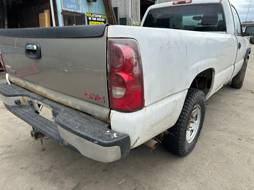 2003 Chevrolet Silverado 1500 6.0 2WD – C2522