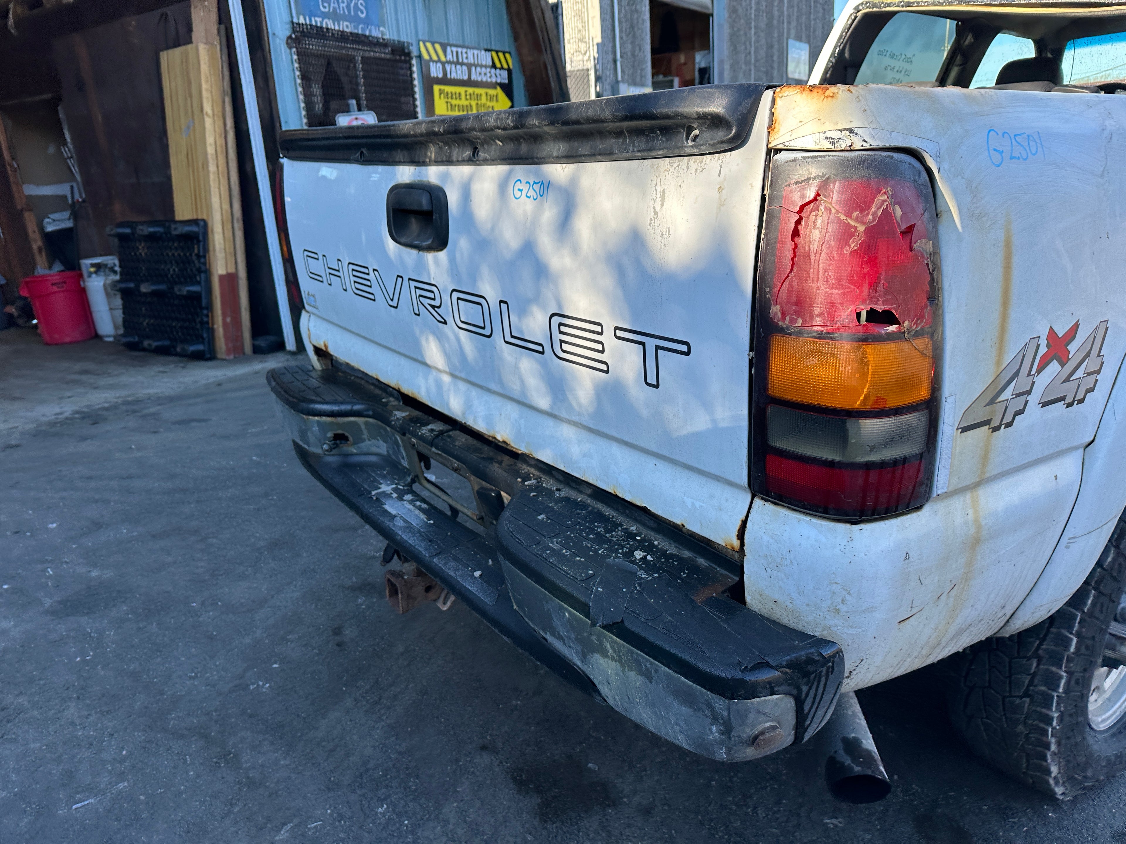 2005 GMC Sierra 2500HD 6.6L LLY Duramax – G2501