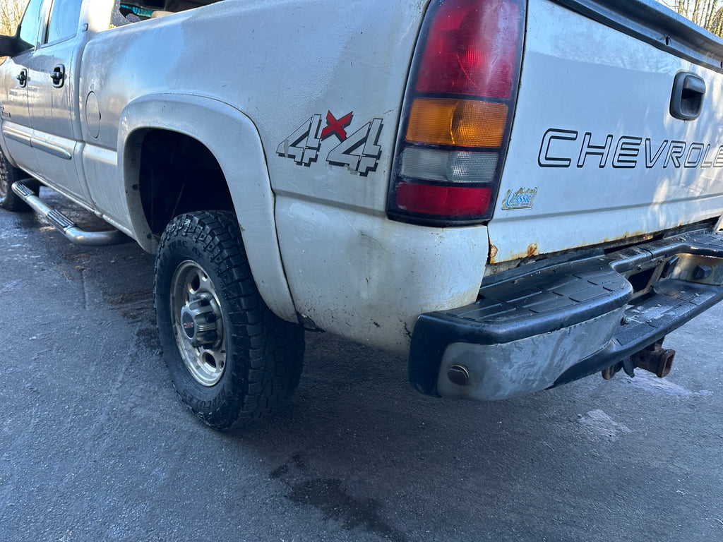 2005 GMC Sierra 2500HD 6.6L LLY Duramax – G2501