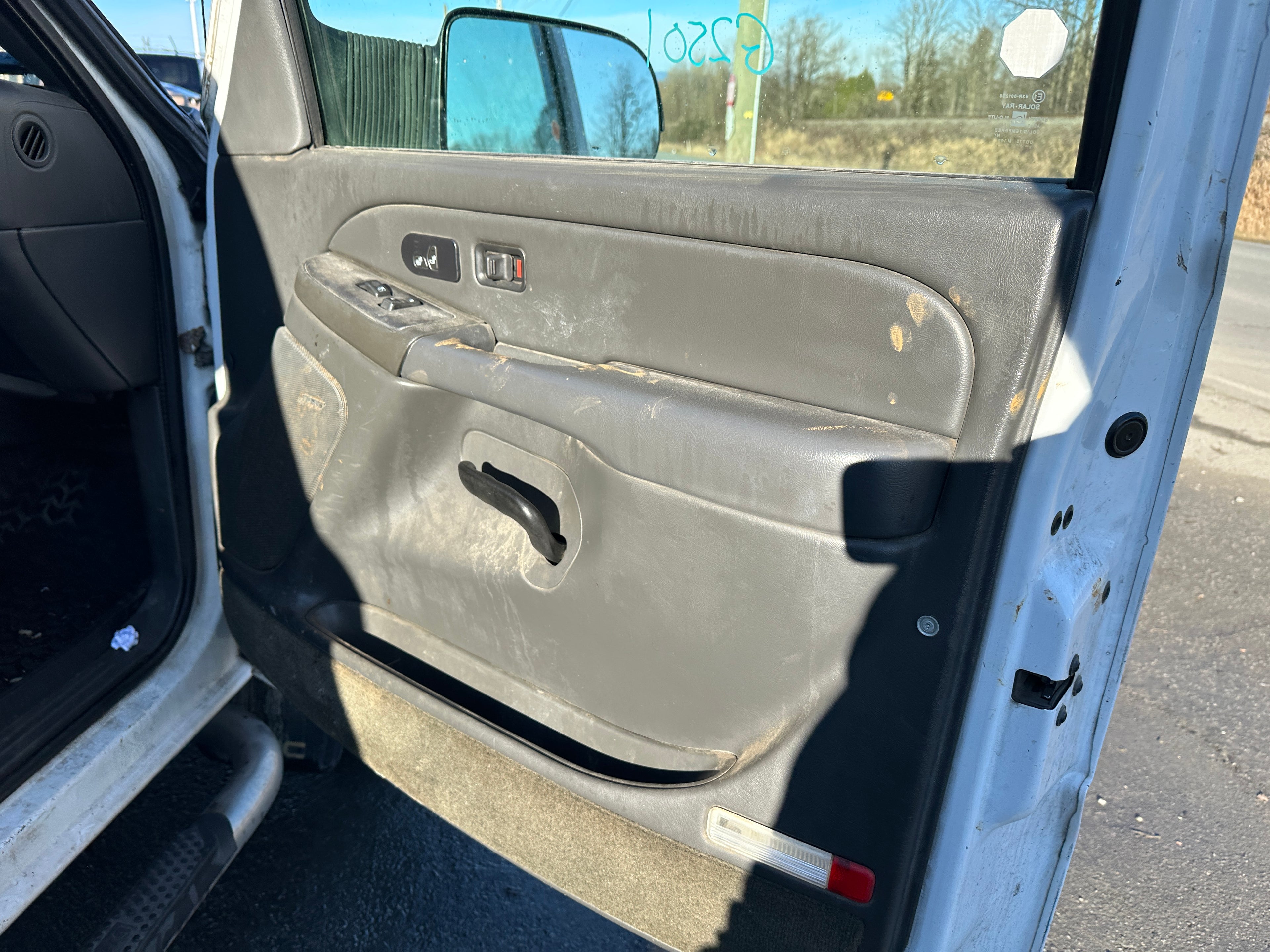 2005 GMC Sierra 2500HD 6.6L LLY Duramax – G2501