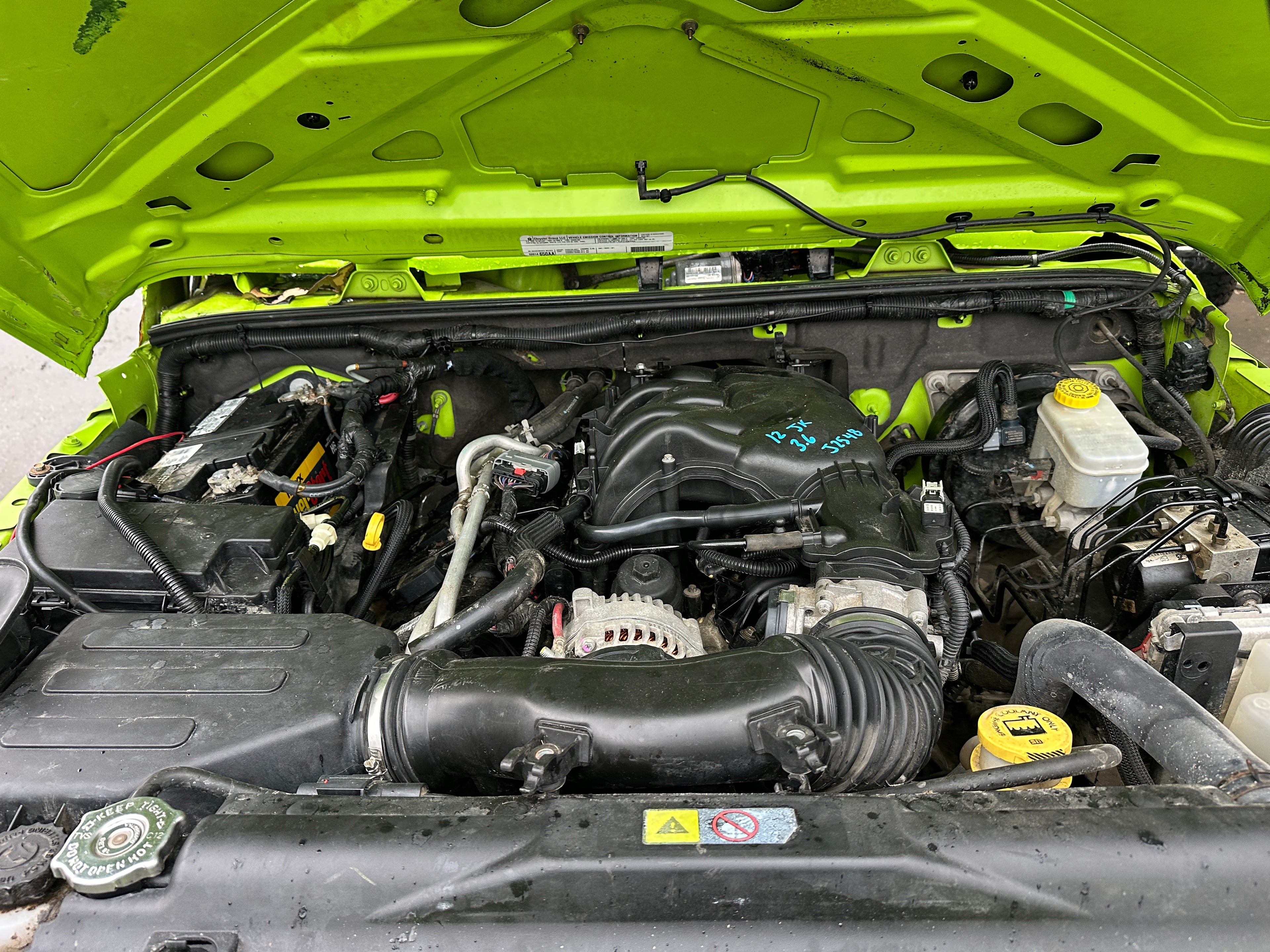 2012 Jeep Wrangler JK Sport 3.6 – J2548