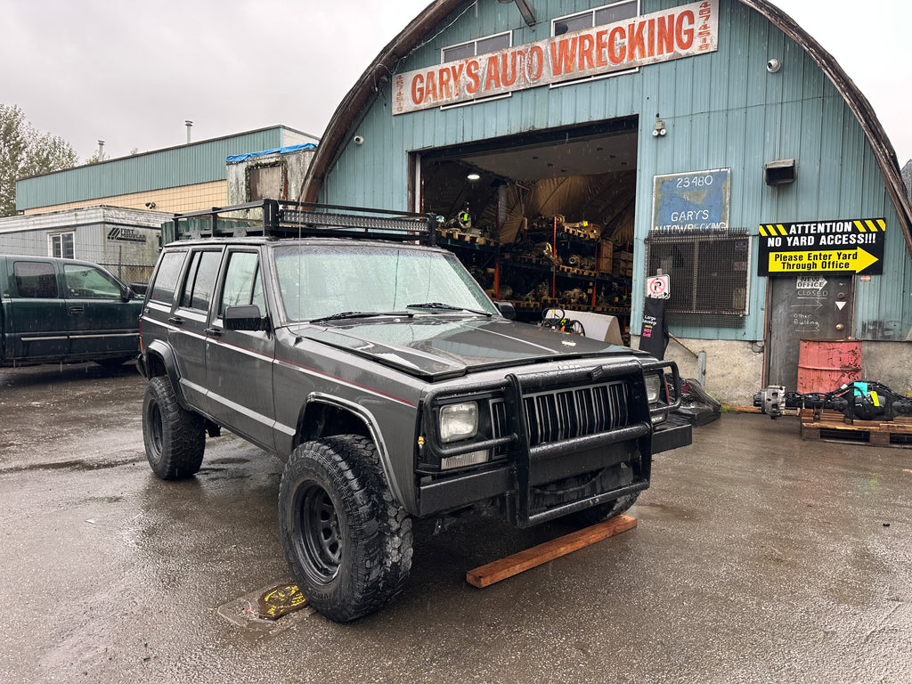 1988 Jeep Cherokee XJ Sport 4.0 Manual – J2549
