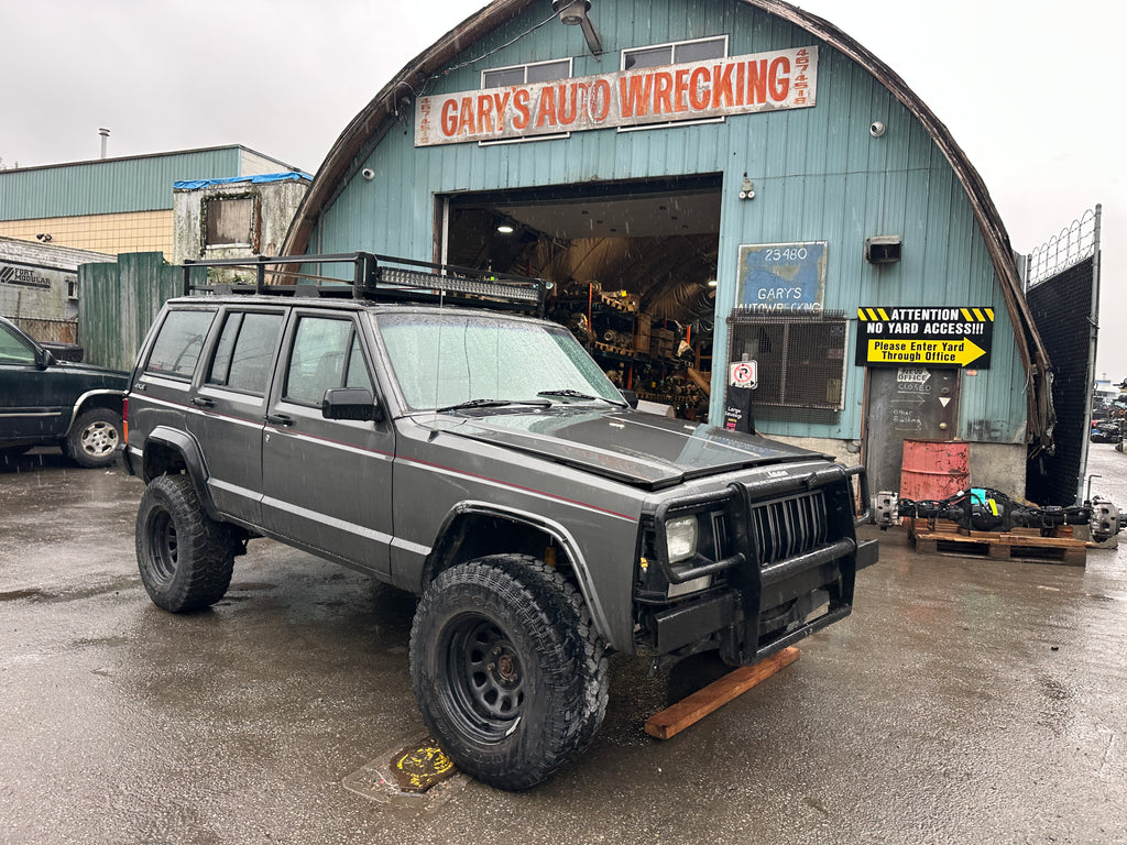 1988 Jeep Cherokee XJ Sport 4.0 Manual – J2549