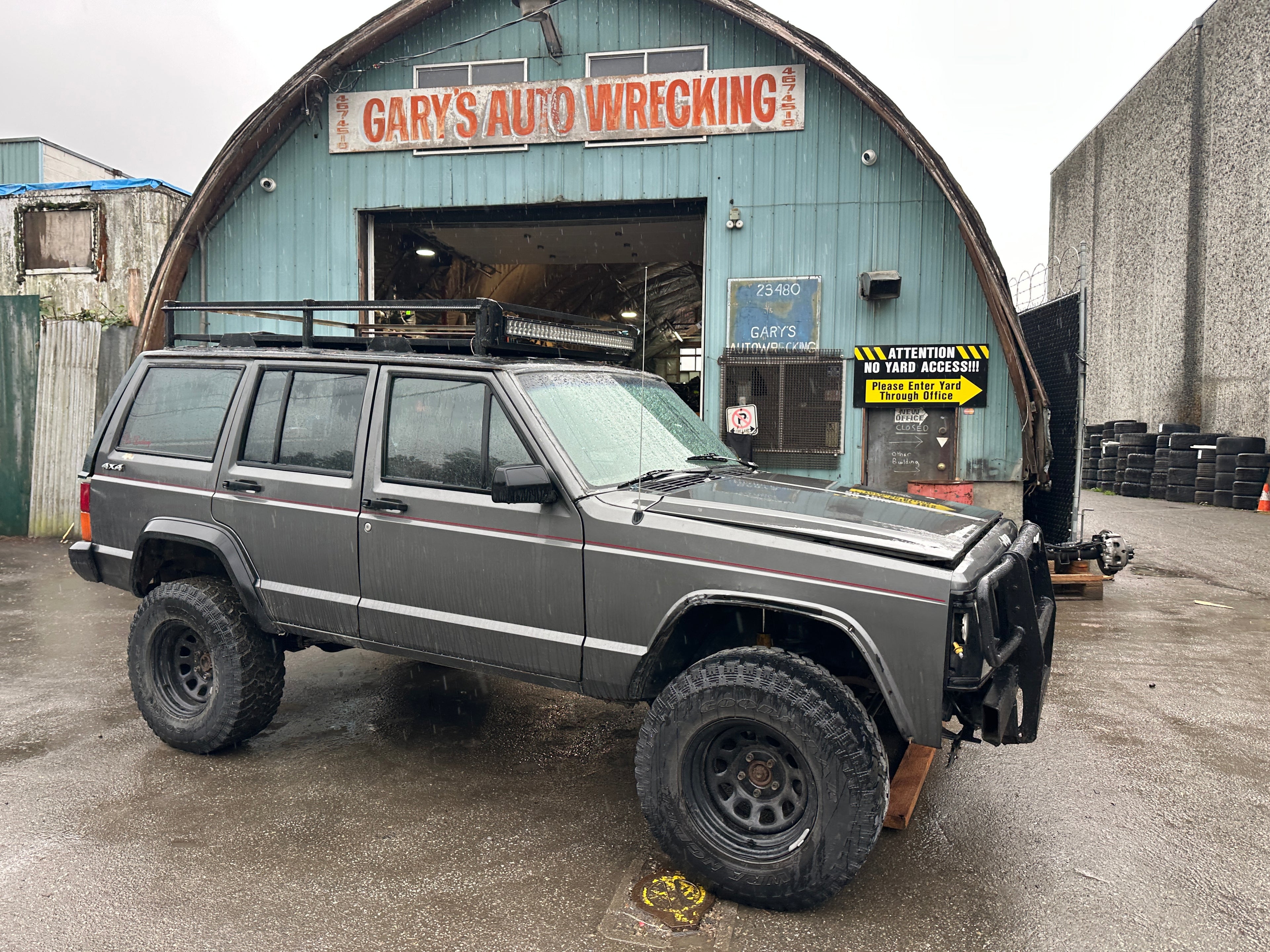 1988 Jeep Cherokee XJ Sport 4.0 Manual – J2549