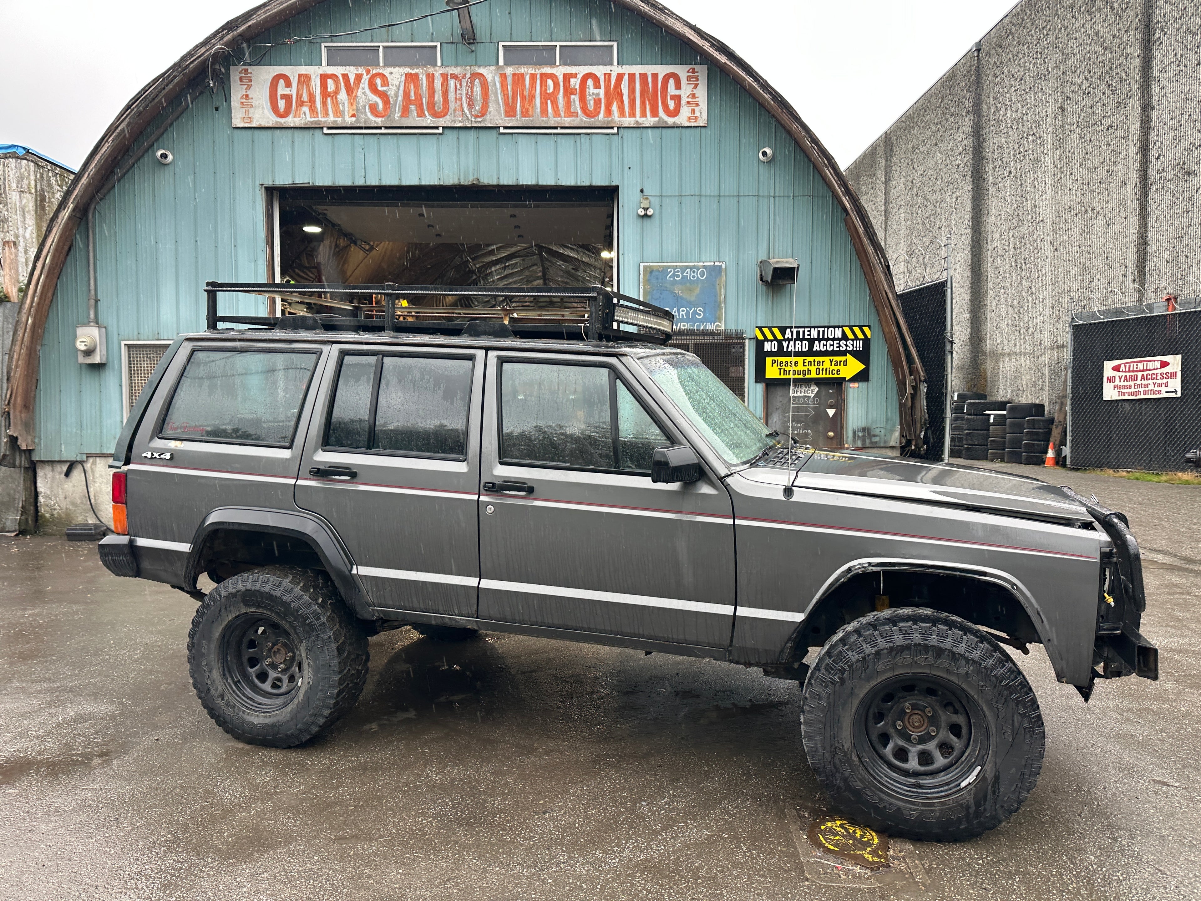 1988 Jeep Cherokee XJ Sport 4.0 Manual – J2549