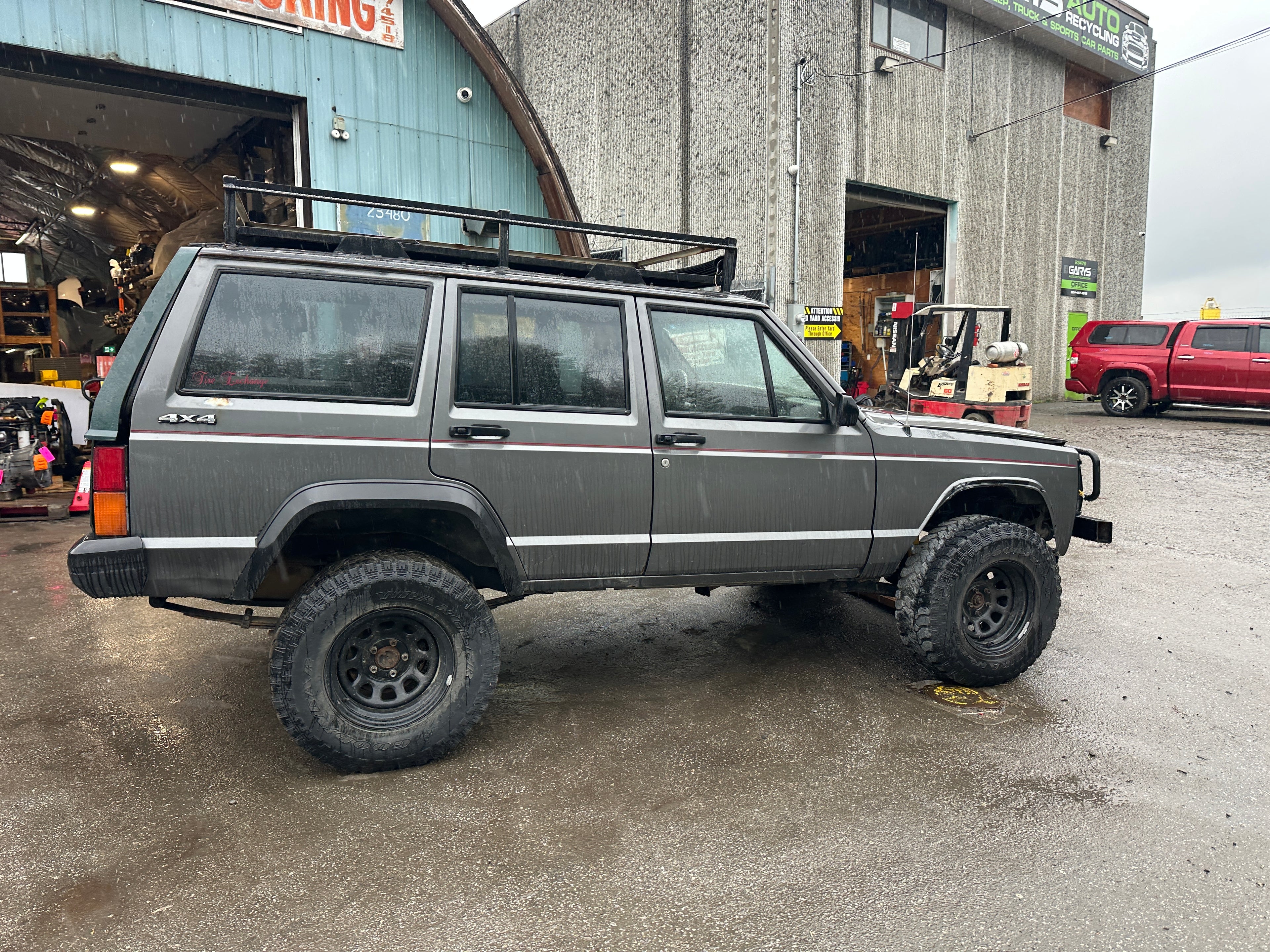 1988 Jeep Cherokee XJ Sport 4.0 Manual – J2549
