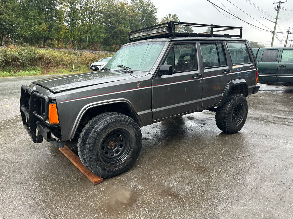 1988 Jeep Cherokee XJ Sport 4.0 Manual – J2549