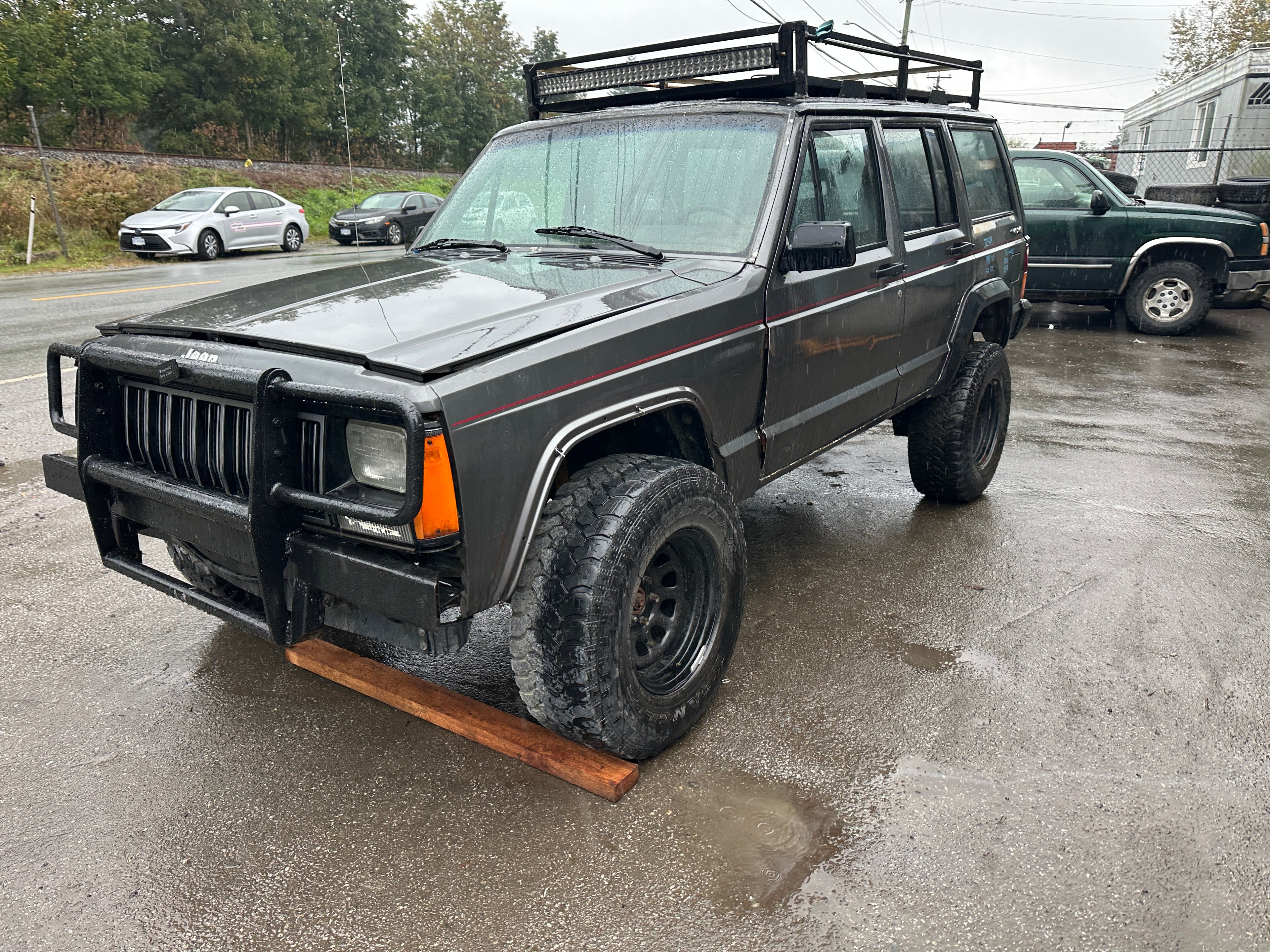 1988 Jeep Cherokee XJ Sport 4.0 Manual – J2549