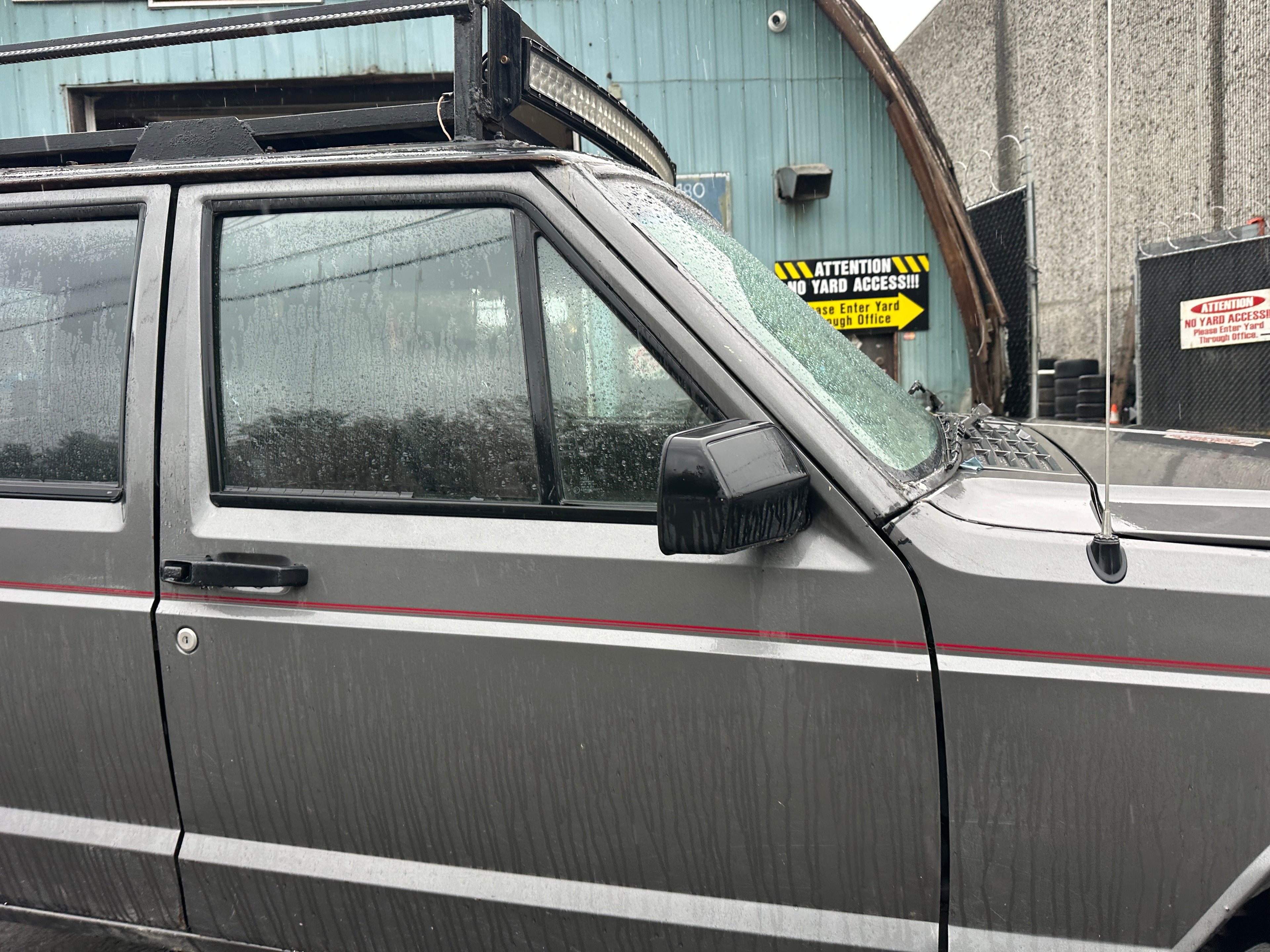 1988 Jeep Cherokee XJ Sport 4.0 Manual – J2549