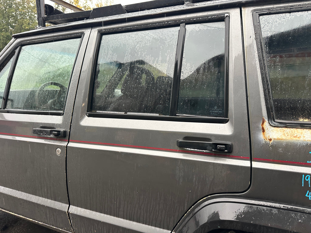 1988 Jeep Cherokee XJ Sport 4.0 Manual – J2549