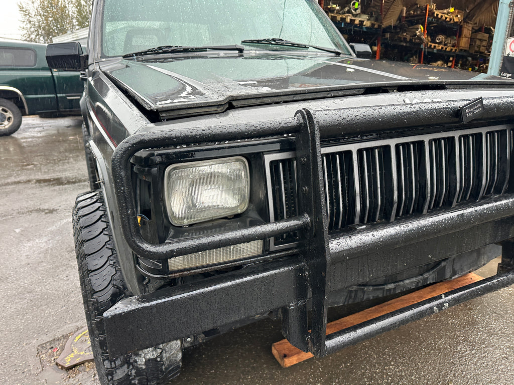 1988 Jeep Cherokee XJ Sport 4.0 Manual – J2549