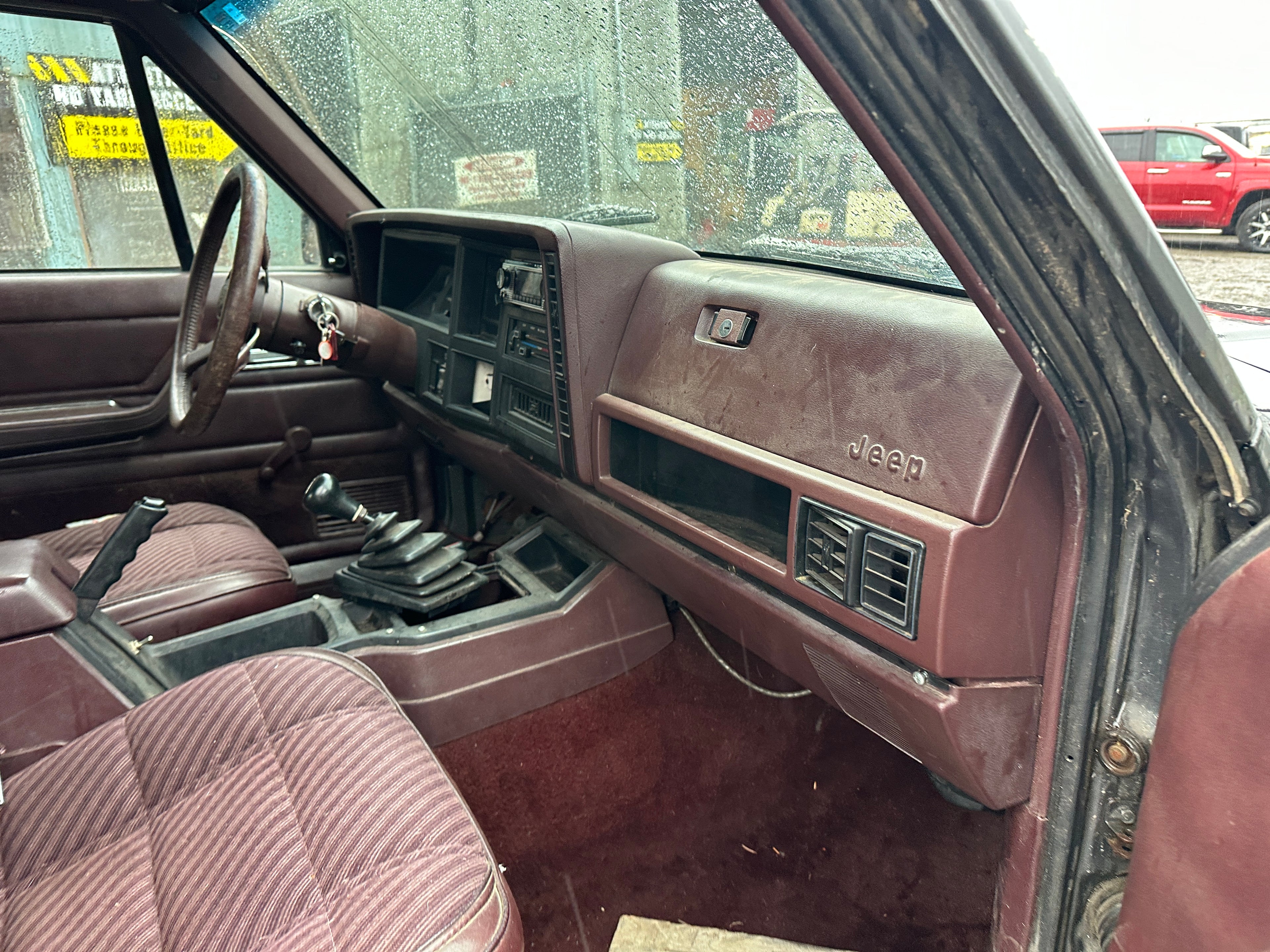 1988 Jeep Cherokee XJ Sport 4.0 Manual – J2549