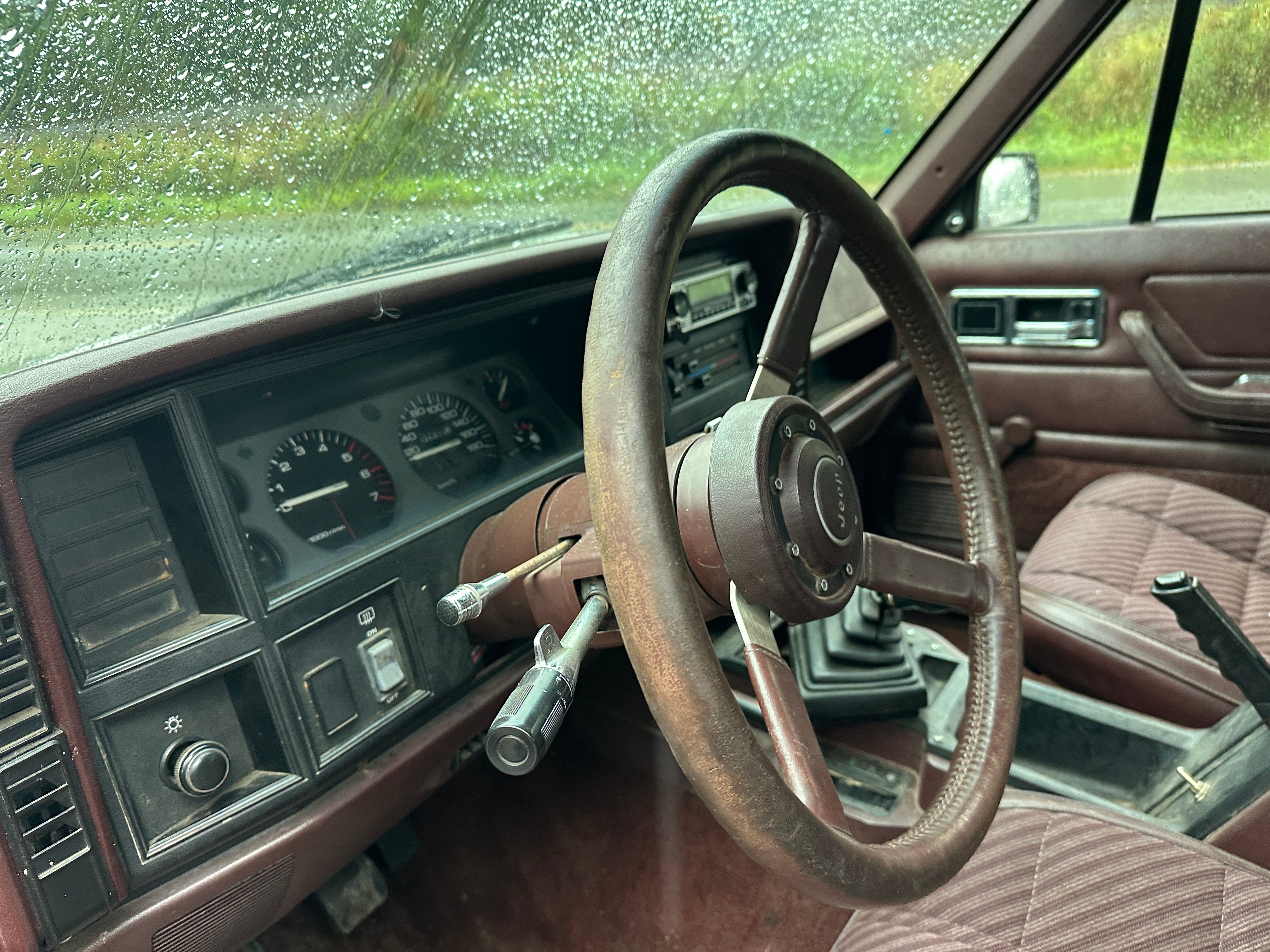 1988 Jeep Cherokee XJ Sport 4.0 Manual – J2549