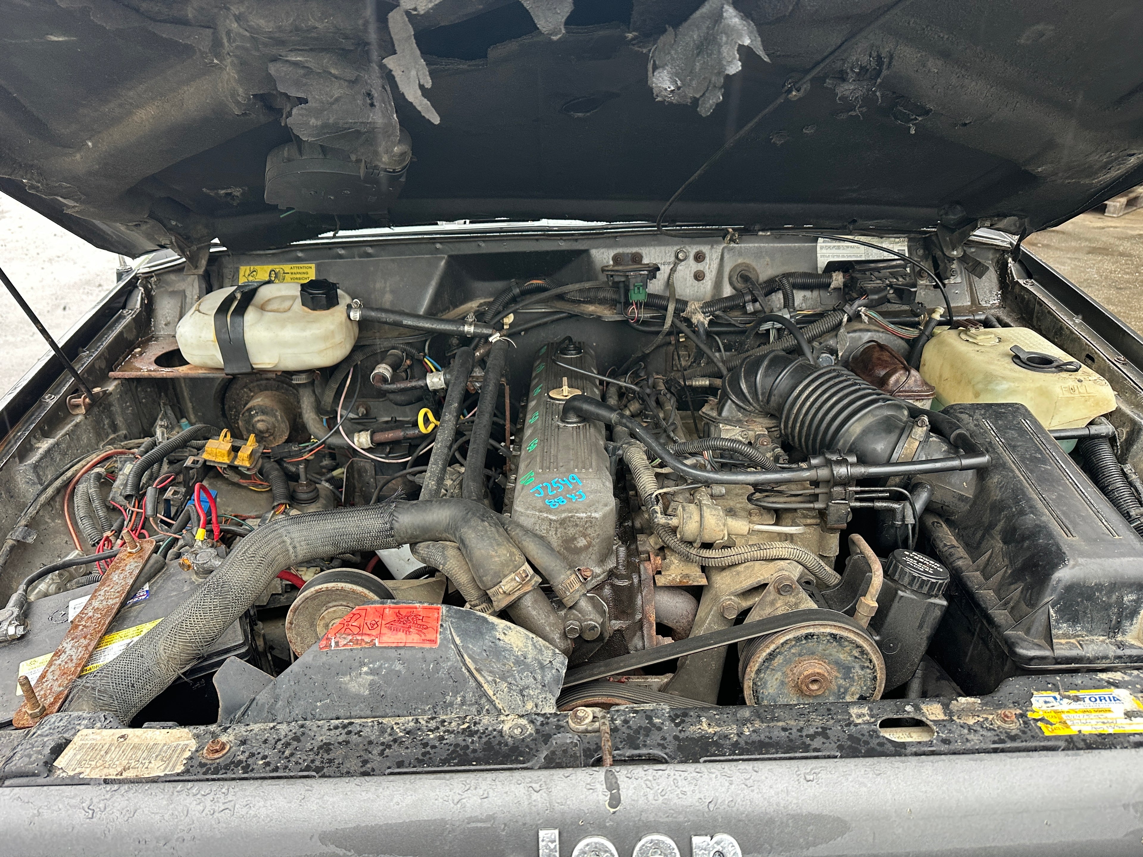 1988 Jeep Cherokee XJ Sport 4.0 Manual – J2549