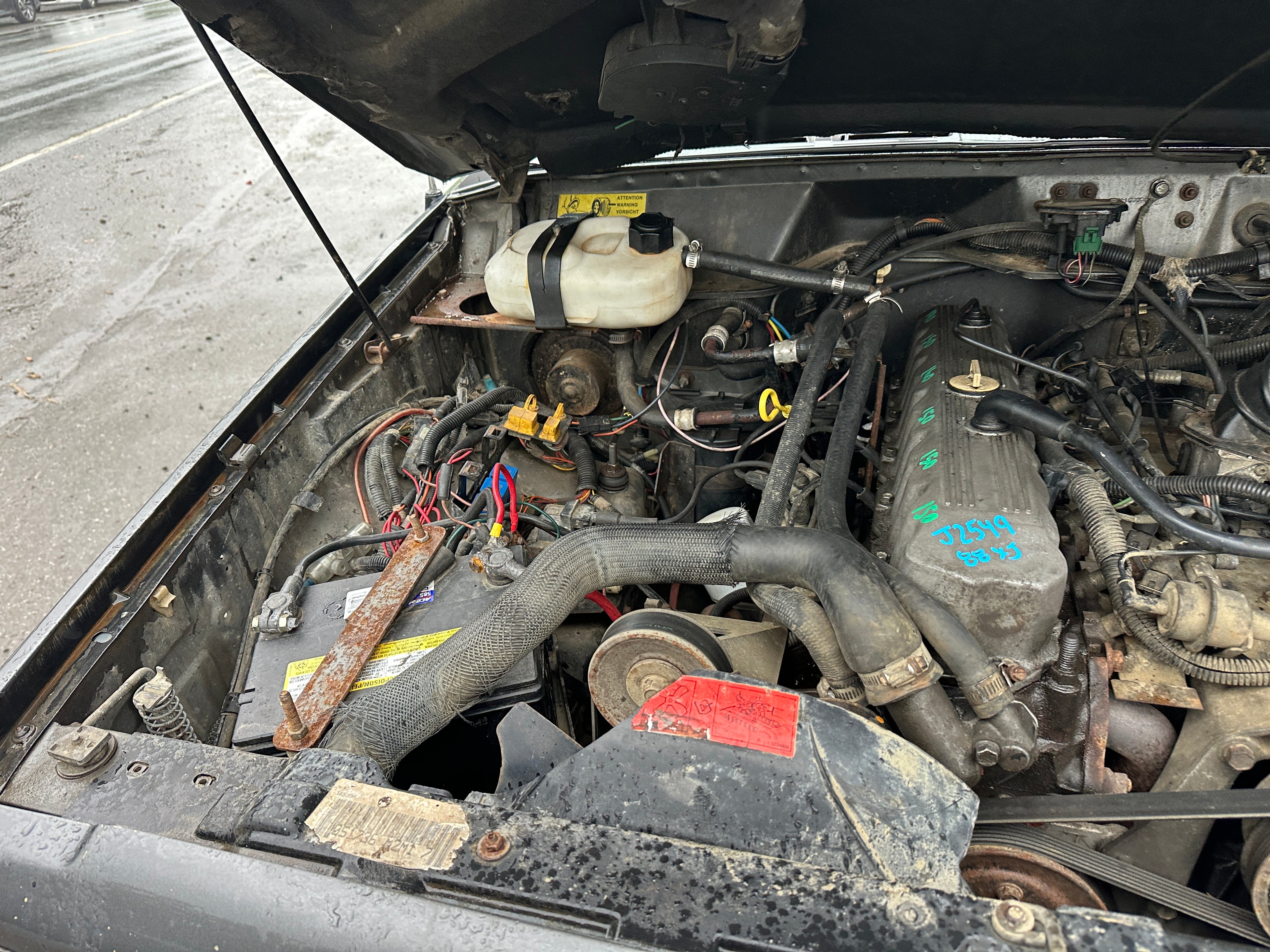 1988 Jeep Cherokee XJ Sport 4.0 Manual – J2549