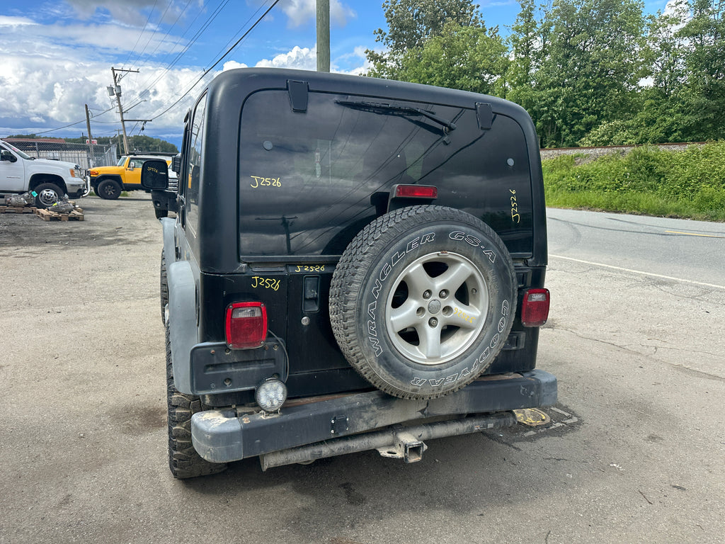 2005 Jeep Wrangler TJ 2.4 – J2526