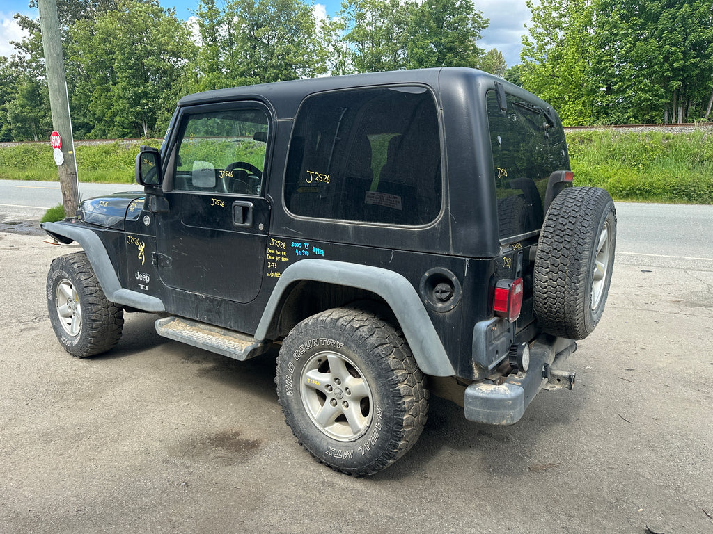 2005 Jeep Wrangler TJ 2.4 – J2526