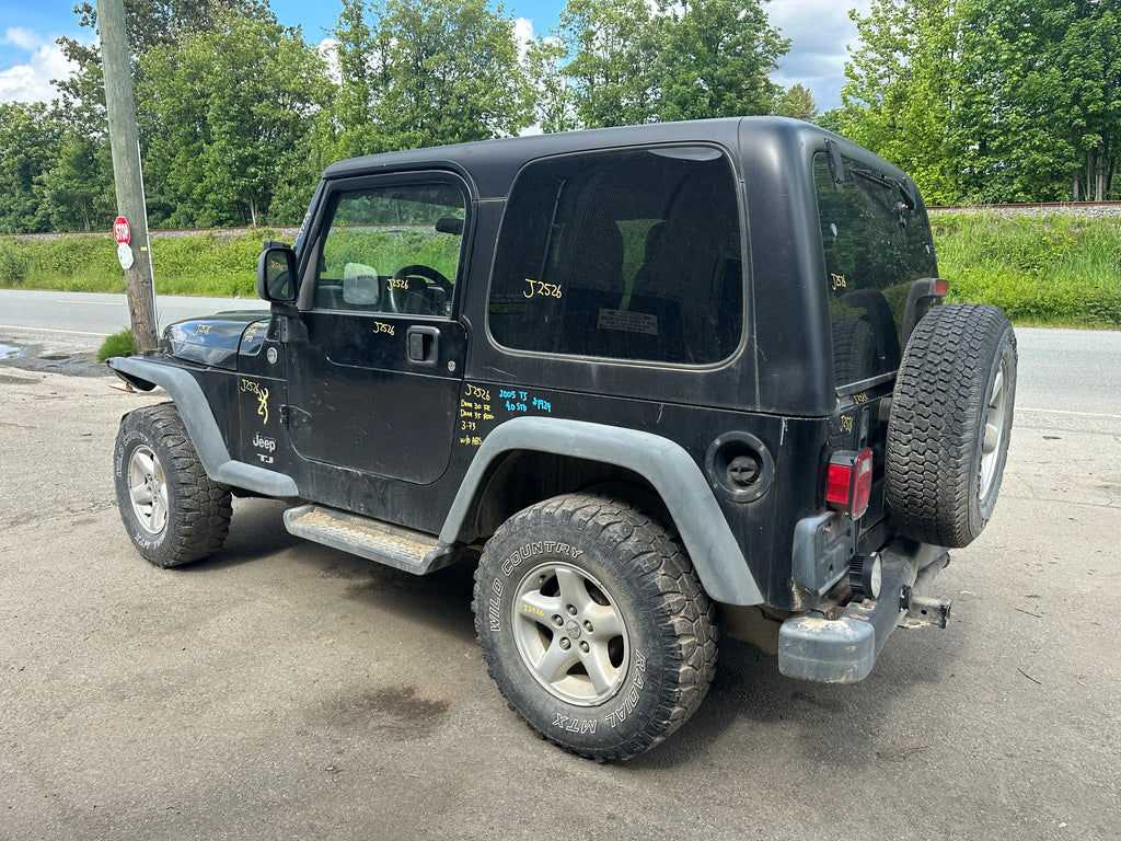 2005 Jeep Wrangler TJ 2.4 – J2526