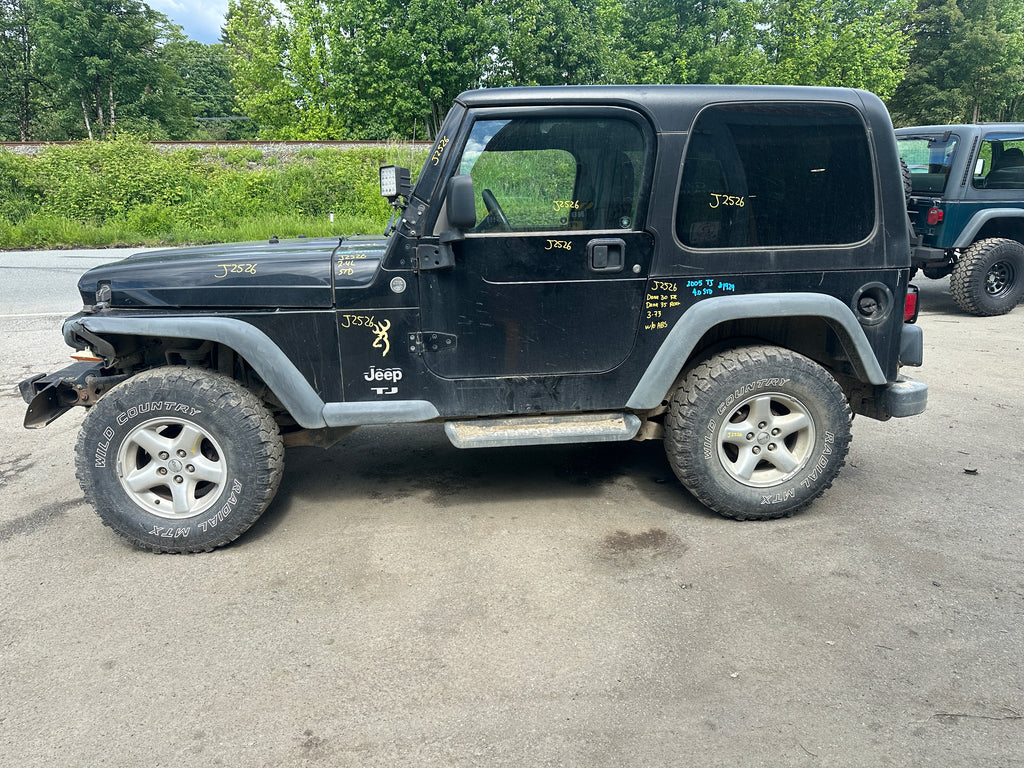 2005 Jeep Wrangler TJ 2.4 – J2526